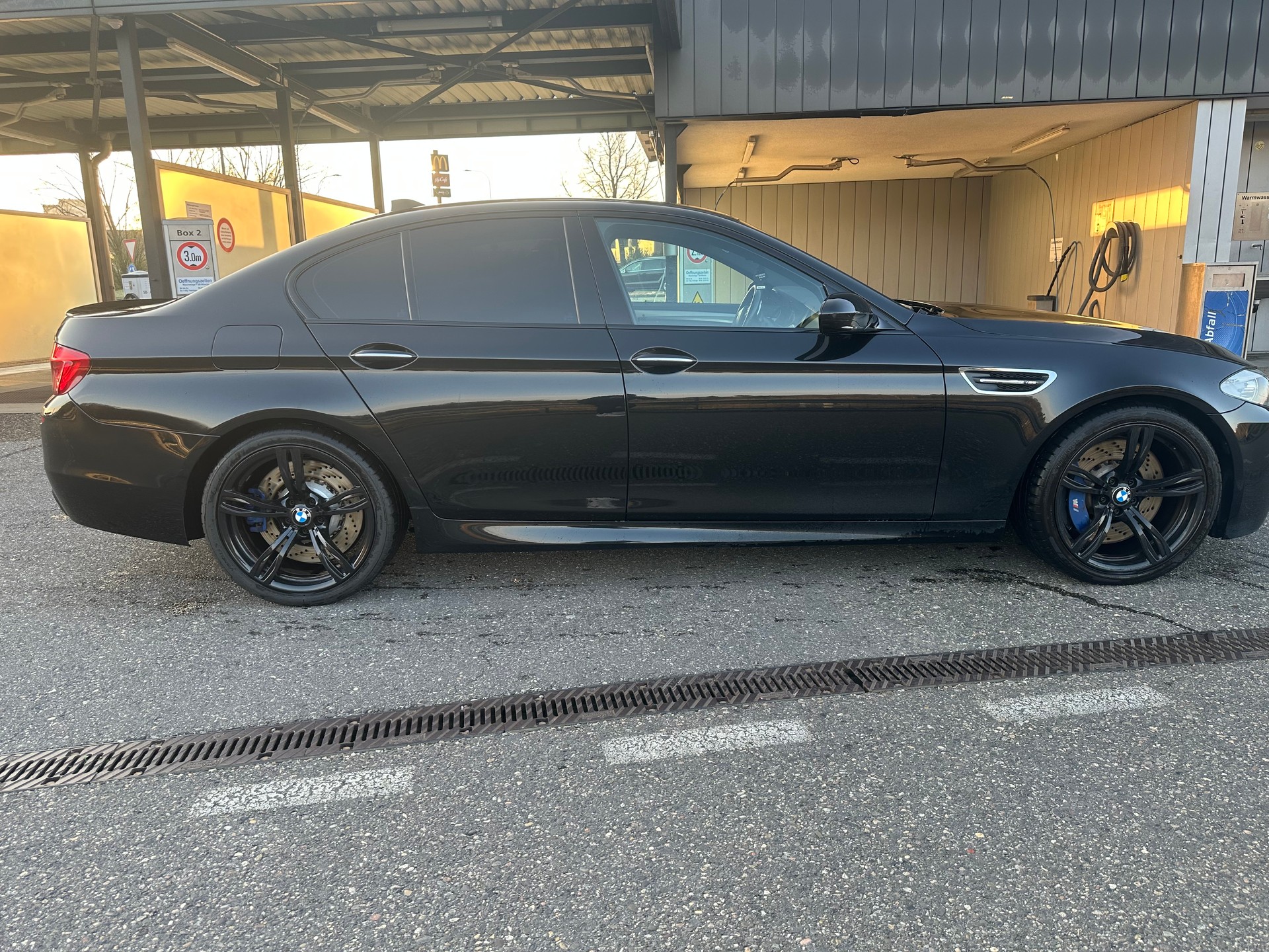 BMW M5 Drivelogic-image-0