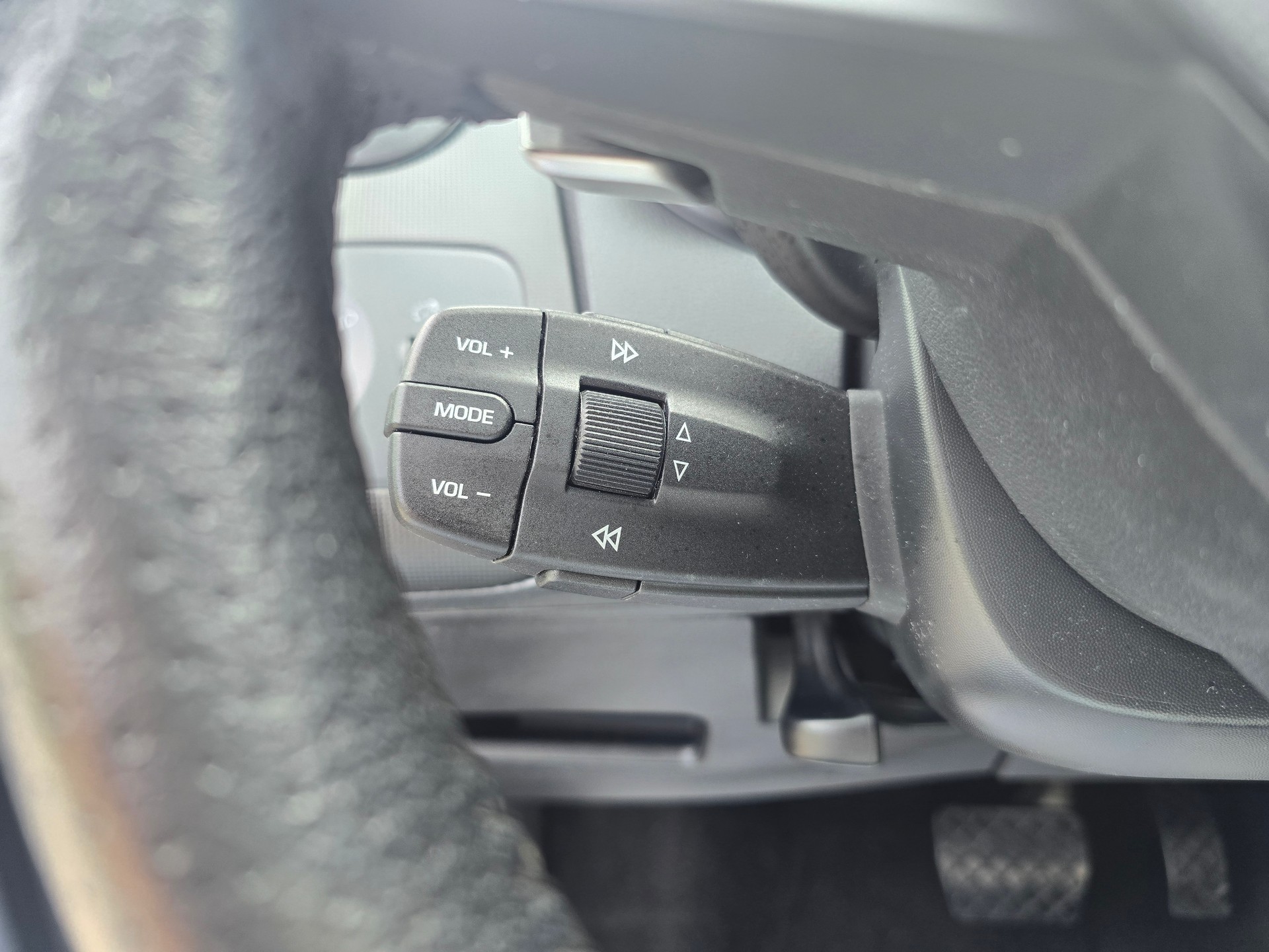 SEAT Ibiza 1.4 TSI FR DSG-image-19
