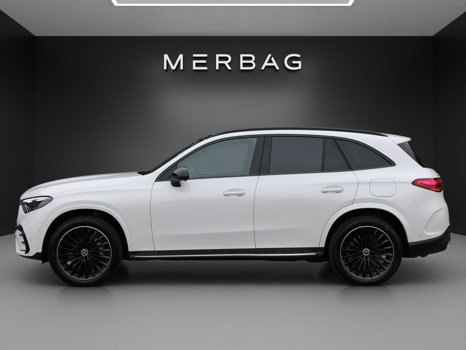 MERCEDES-BENZ GLC 300 d 4M 9G-Tronic-image-1