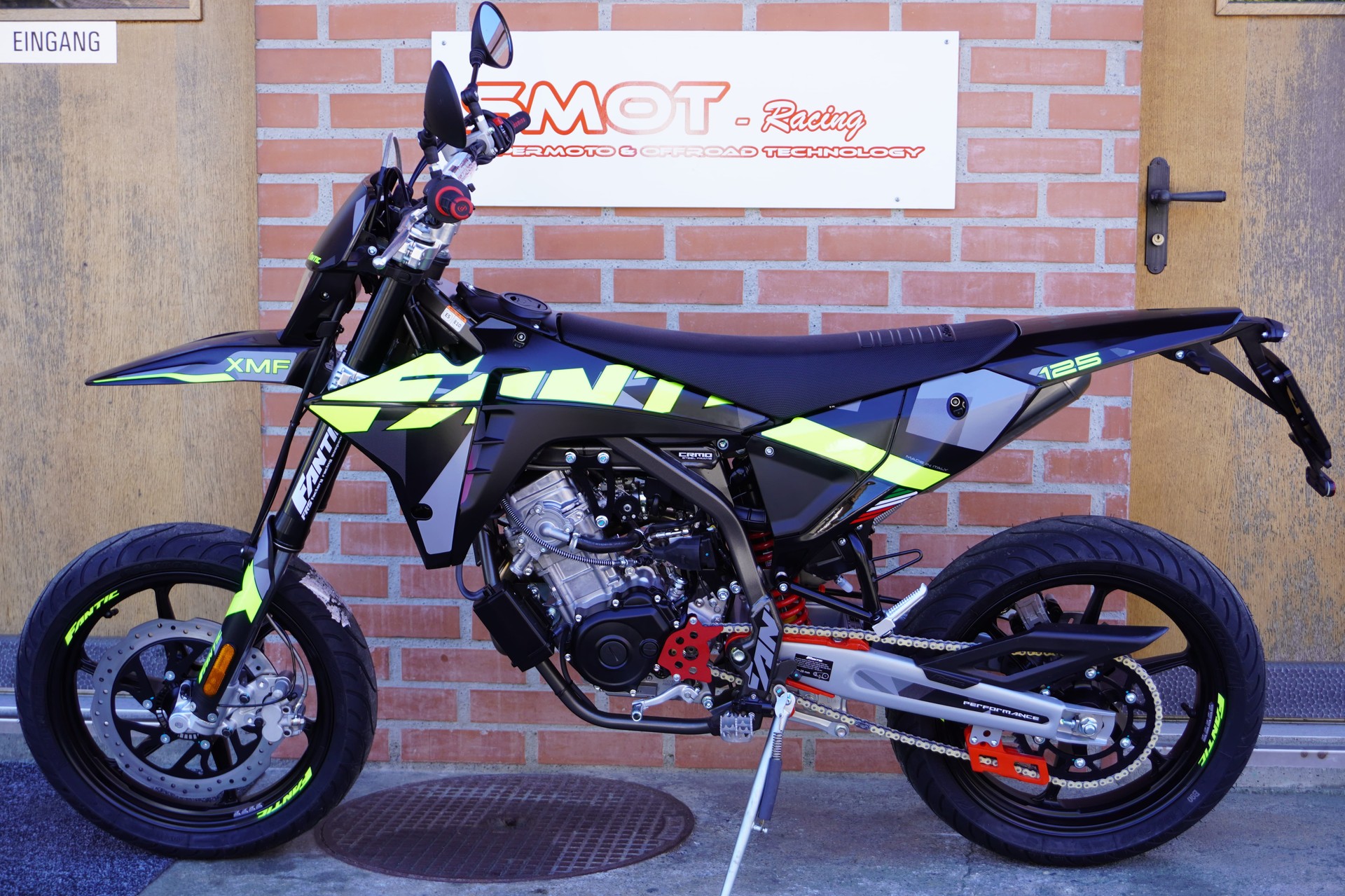 FANTIC XMF 125 2025 performance-image-2