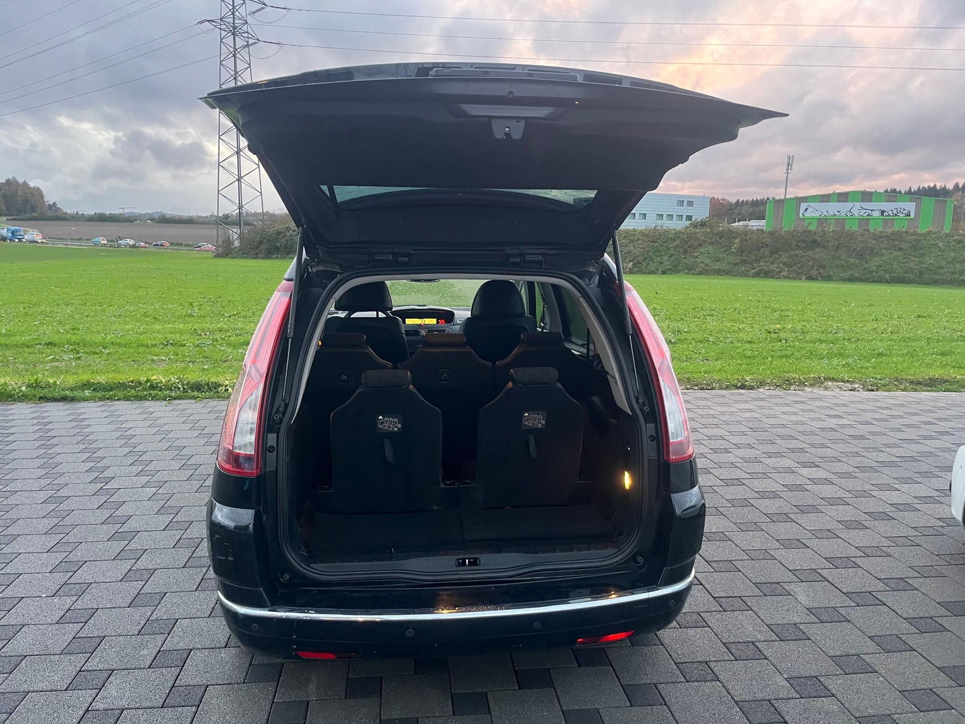 CITROEN Grand C4 Picasso 2.0 HDI Exclusive-image-6