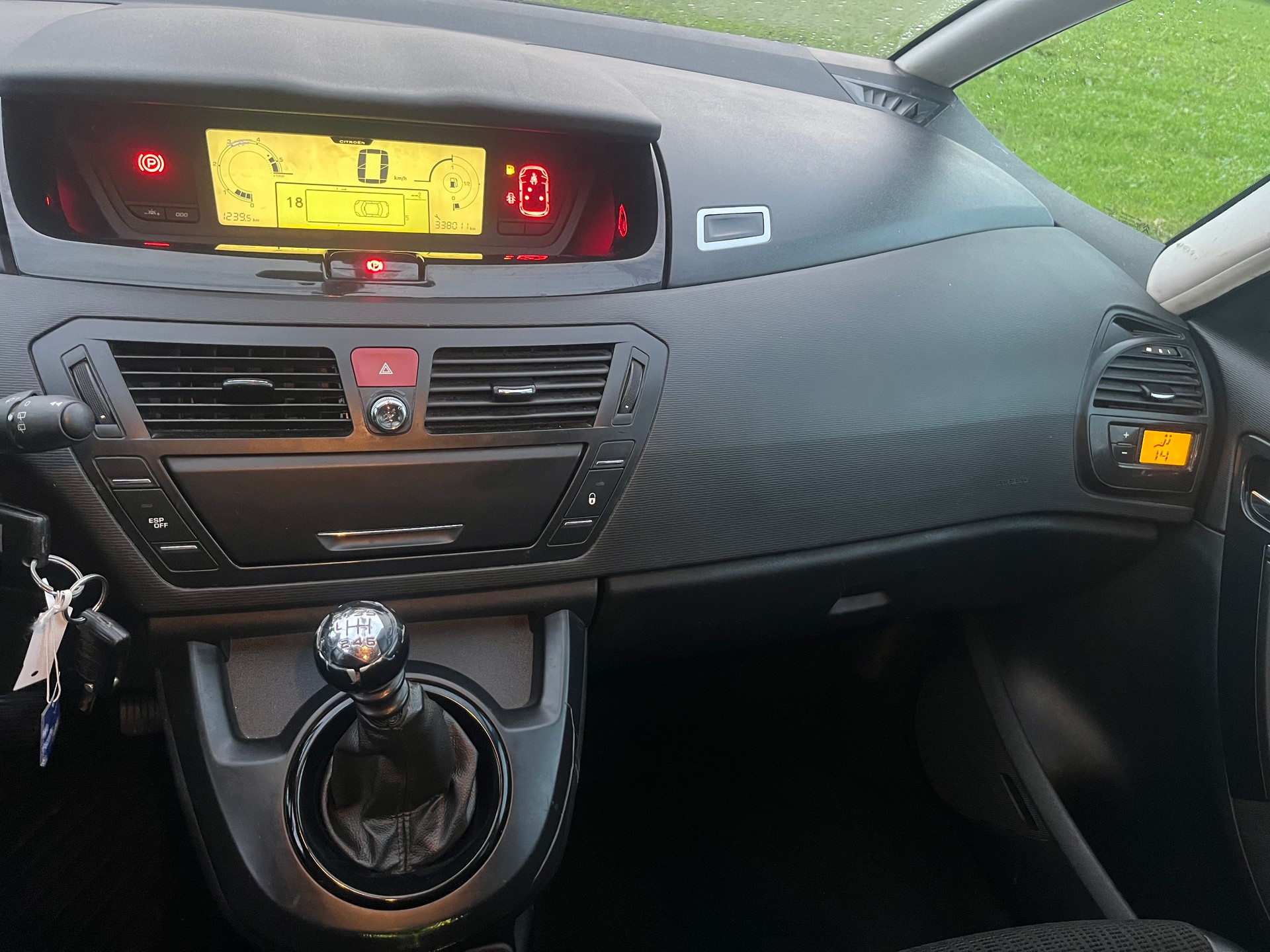 CITROEN Grand C4 Picasso 2.0 HDI Exclusive-image-13