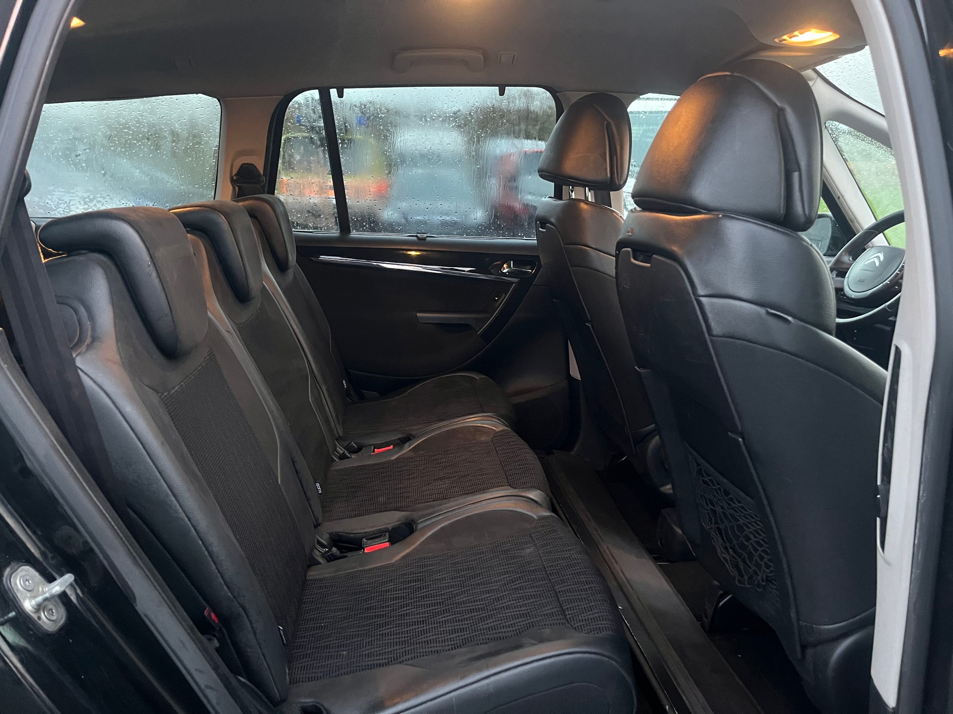 CITROEN Grand C4 Picasso 2.0 HDI Exclusive-image-9