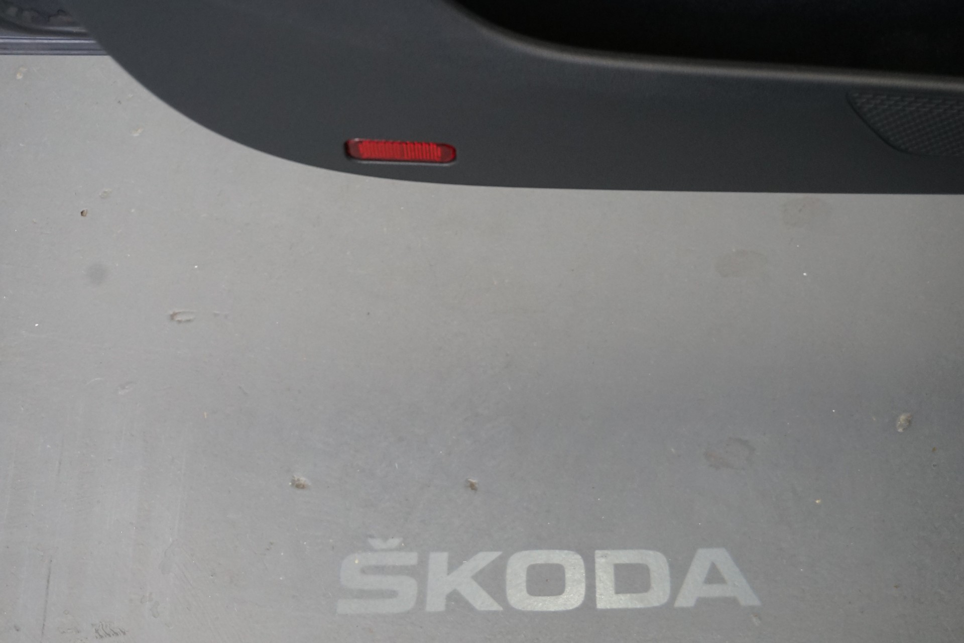 SKODA Octavia RS Combi 2.0 TSI DSG 245PS-image-11