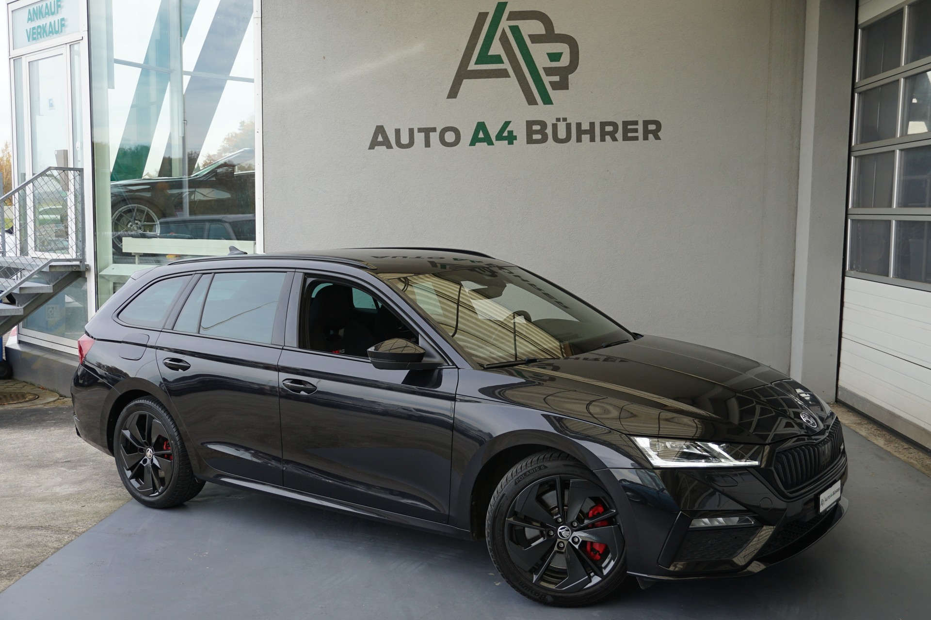 SKODA Octavia RS Combi 2.0 TSI DSG 245PS-image-1
