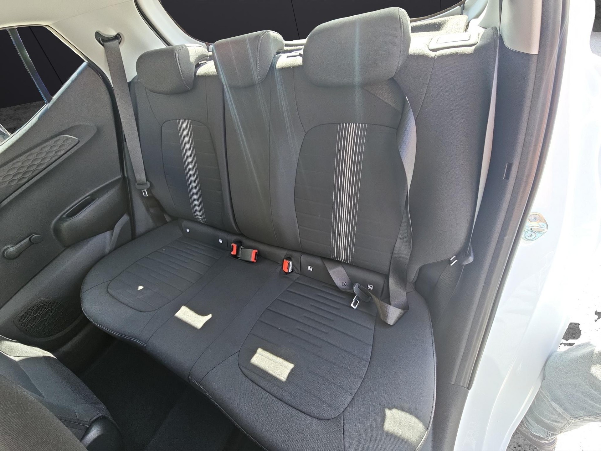 HYUNDAI i10 1.0 Origo-image-10