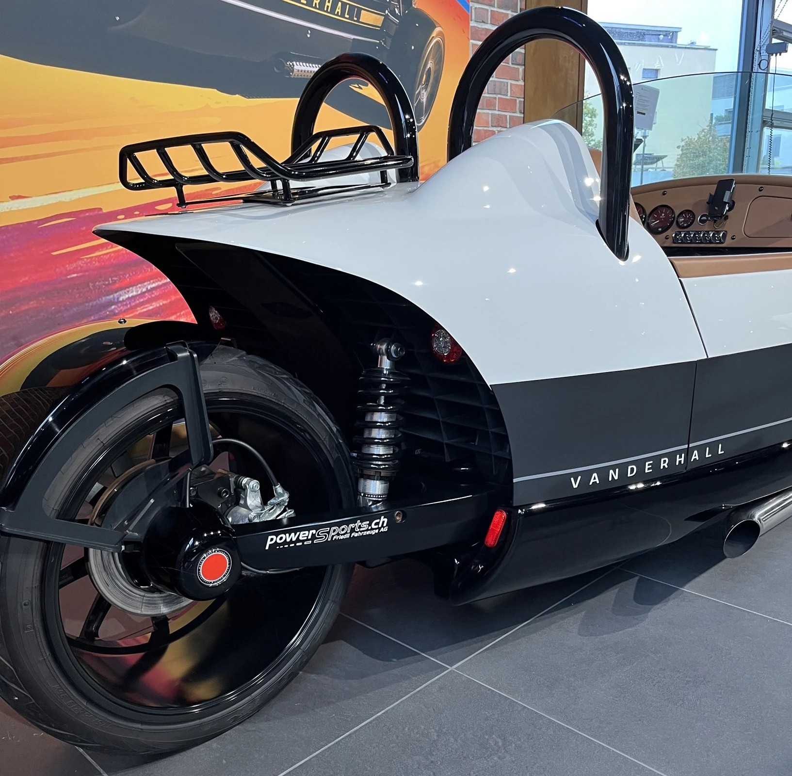 VANDERHALL Carmel GT-image-5