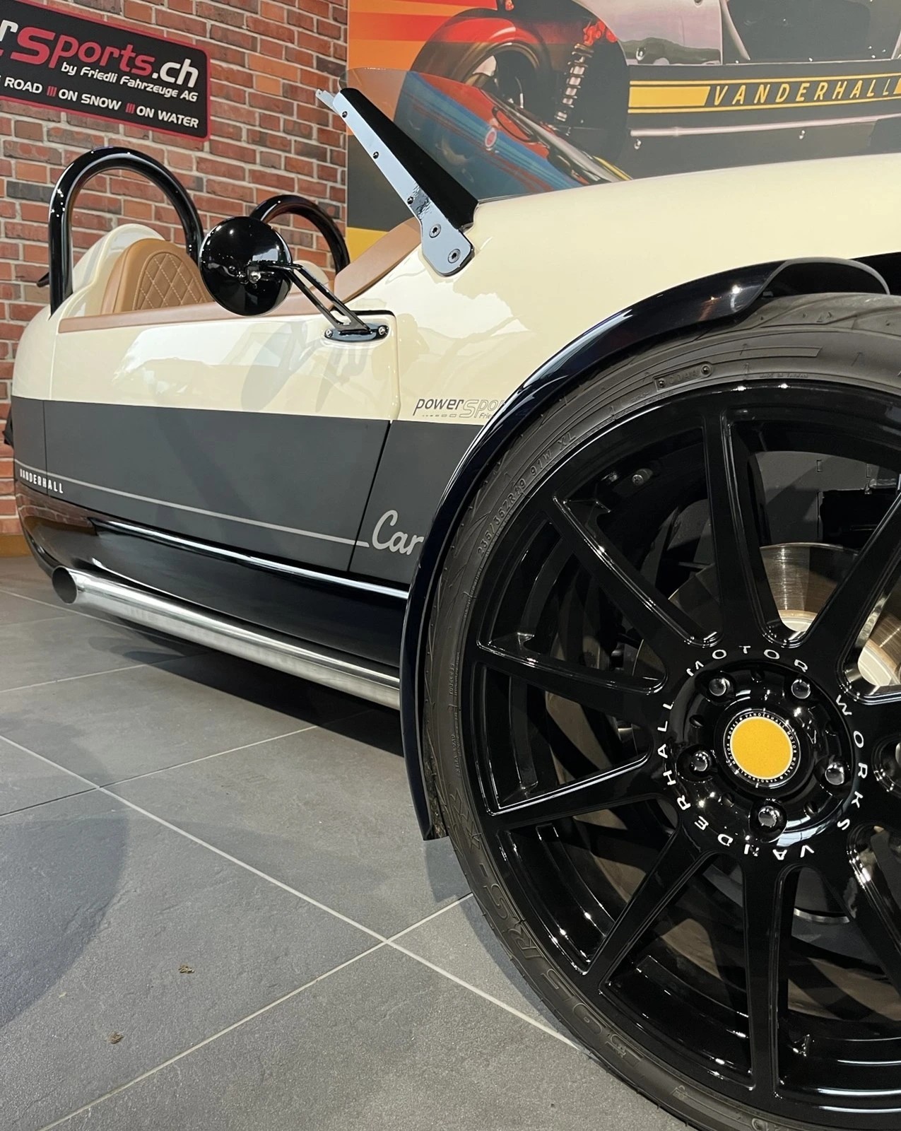 VANDERHALL Carmel GT-image-7