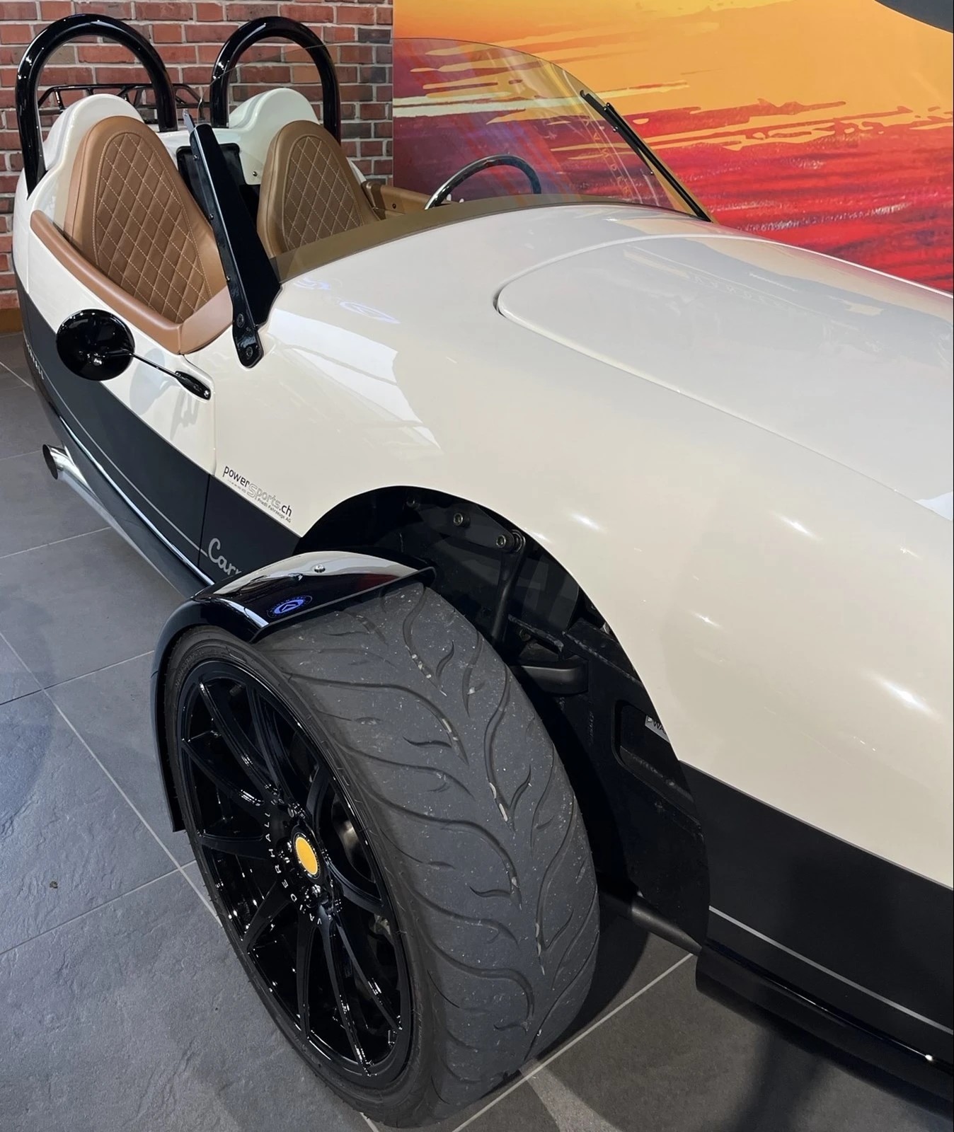 VANDERHALL Carmel GT-image-4