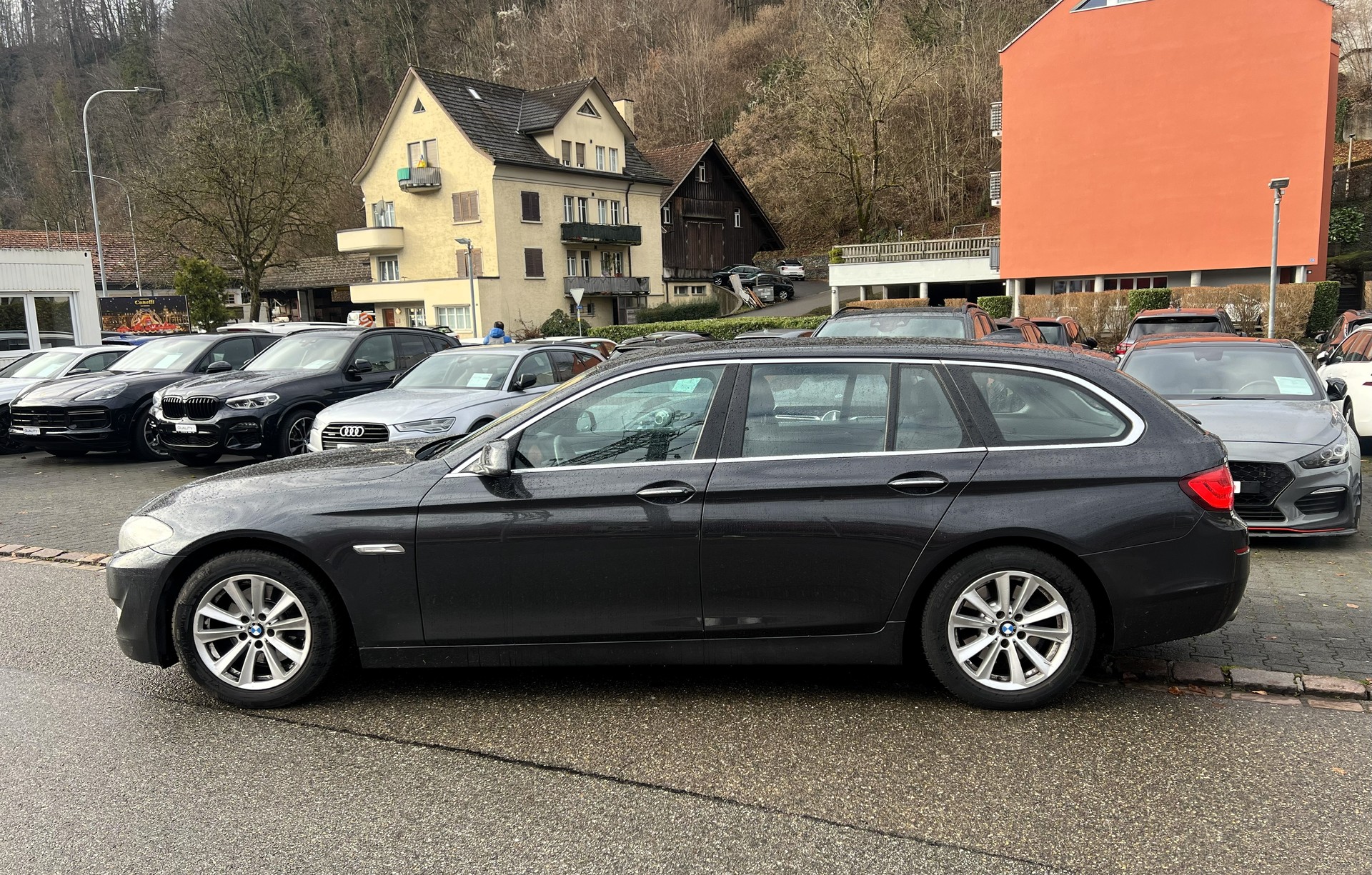 BMW 520d Touring Steptronic-image-1