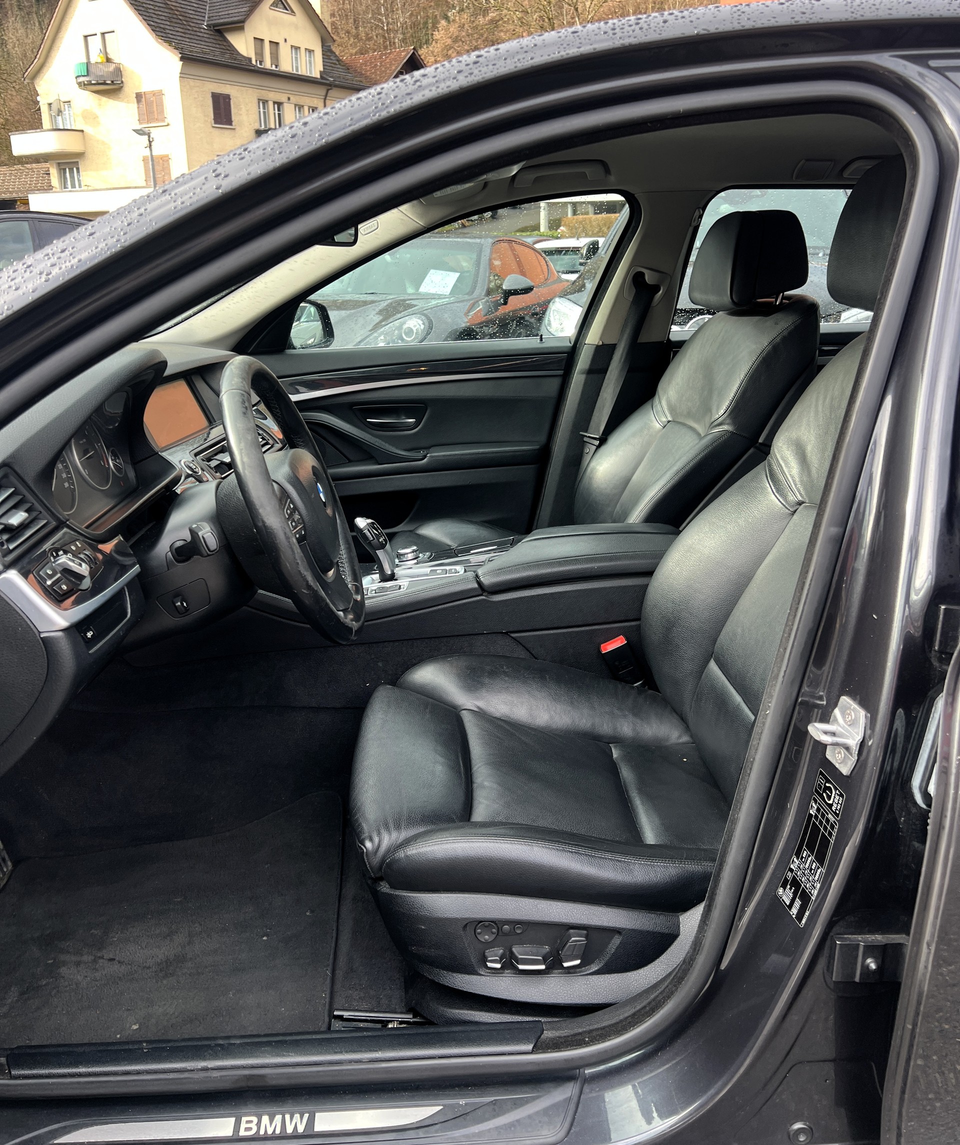 BMW 520d Touring Steptronic-image-15