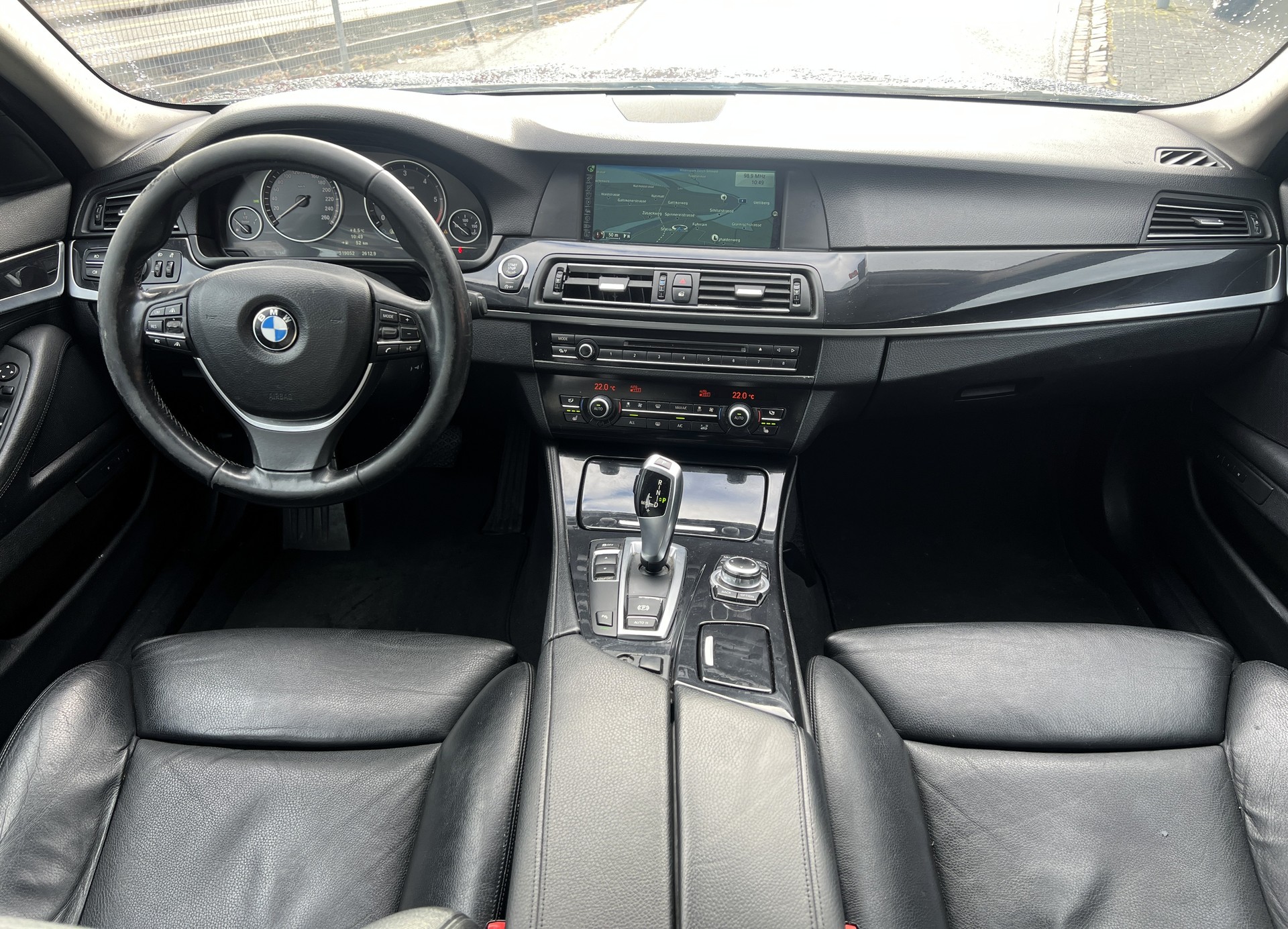 BMW 520d Touring Steptronic-image-18