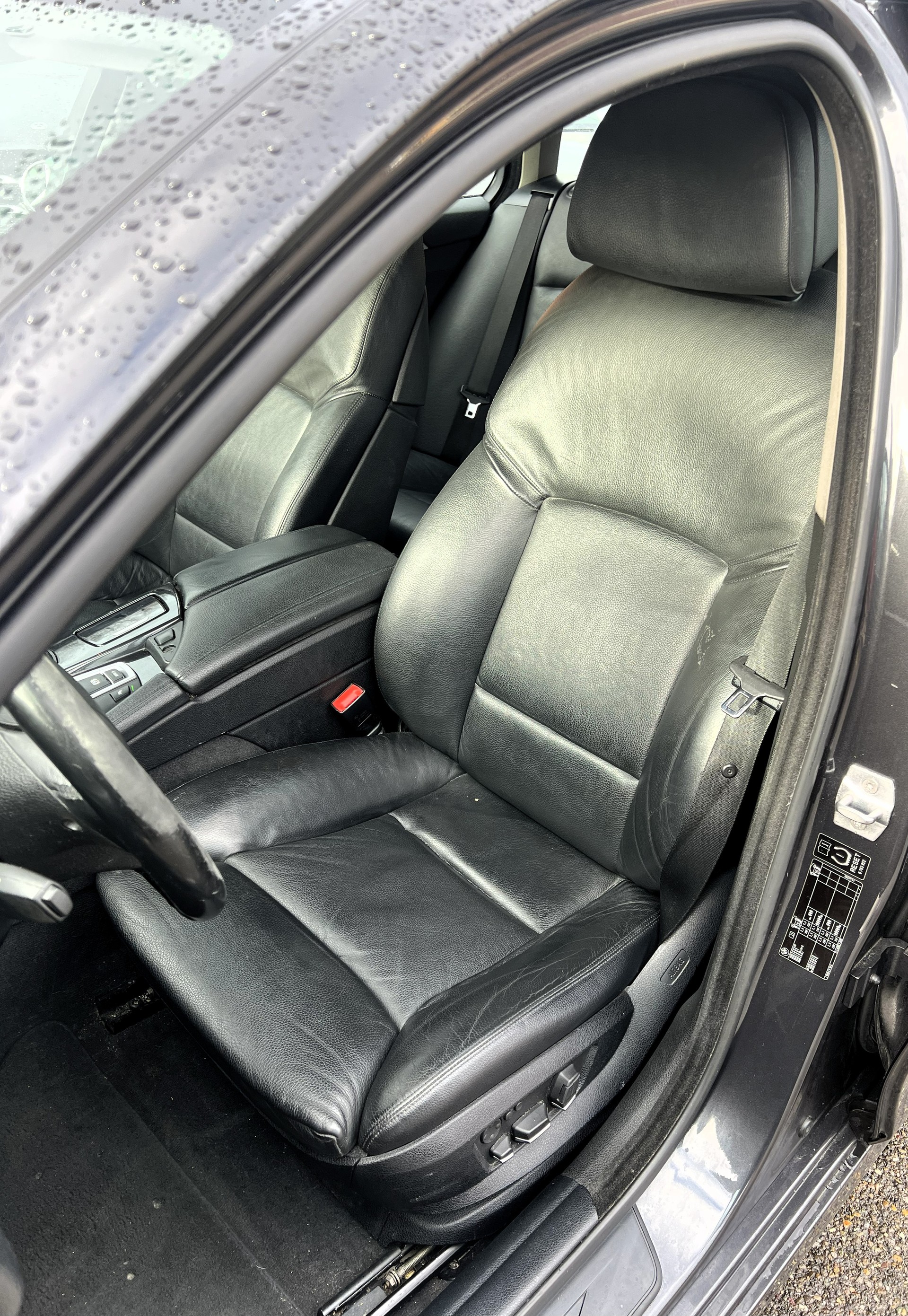 BMW 520d Touring Steptronic-image-13