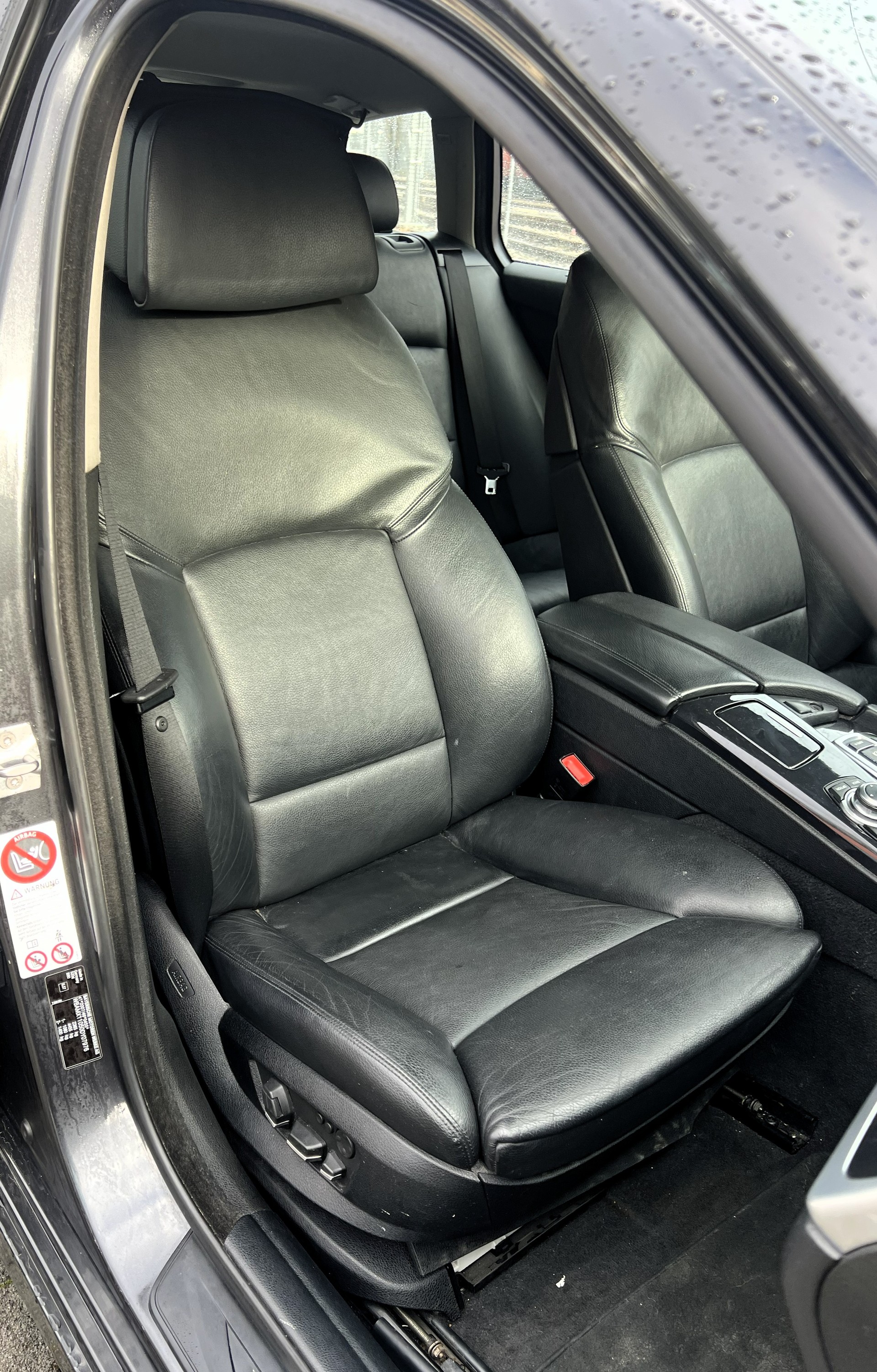 BMW 520d Touring Steptronic-image-12
