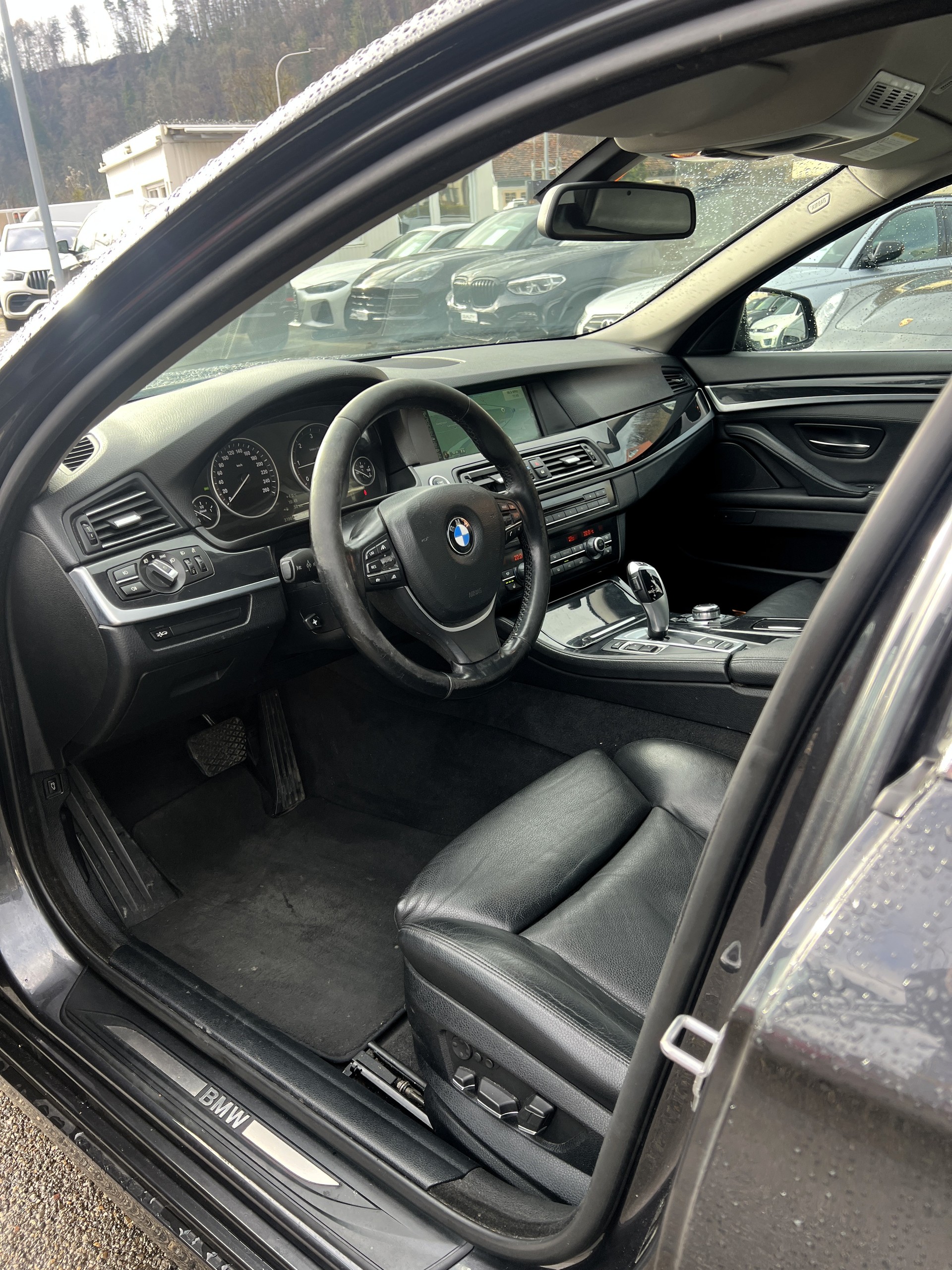 BMW 520d Touring Steptronic-image-14