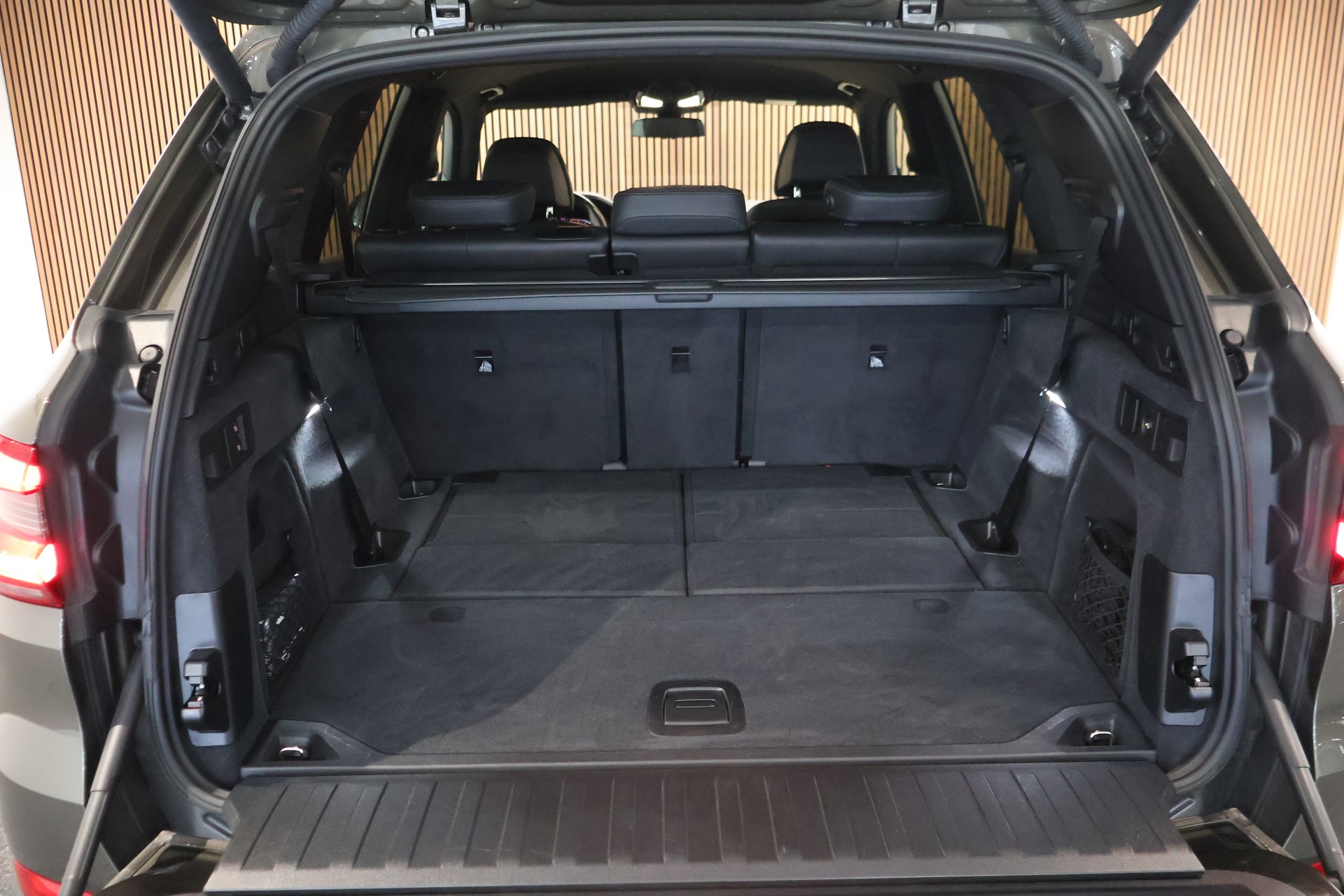BMW X5 xDrive 48V 40d xLine Steptronic 7 Platz-image-13