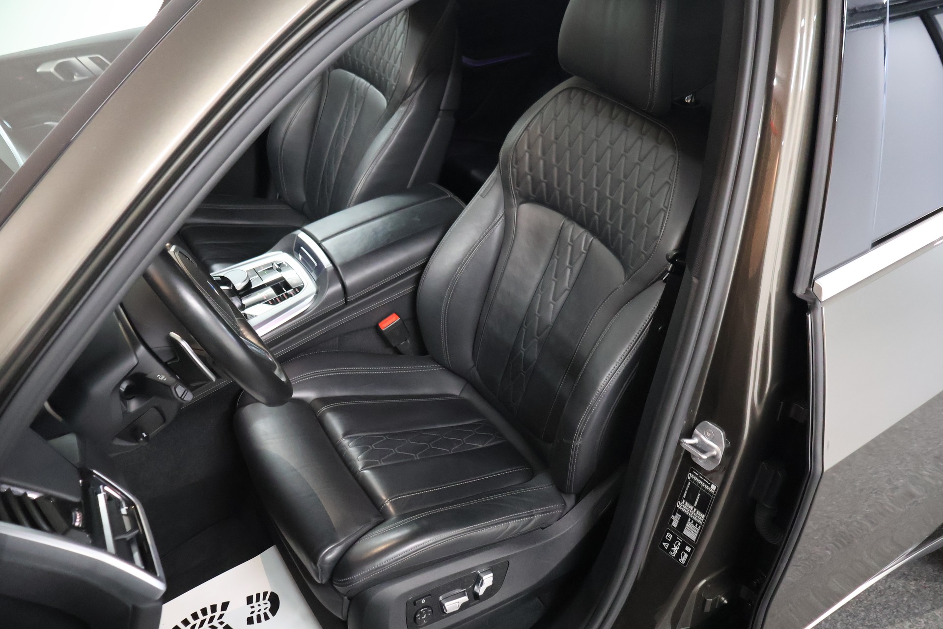 BMW X5 xDrive 48V 40d xLine Steptronic 7 Platz-image-10