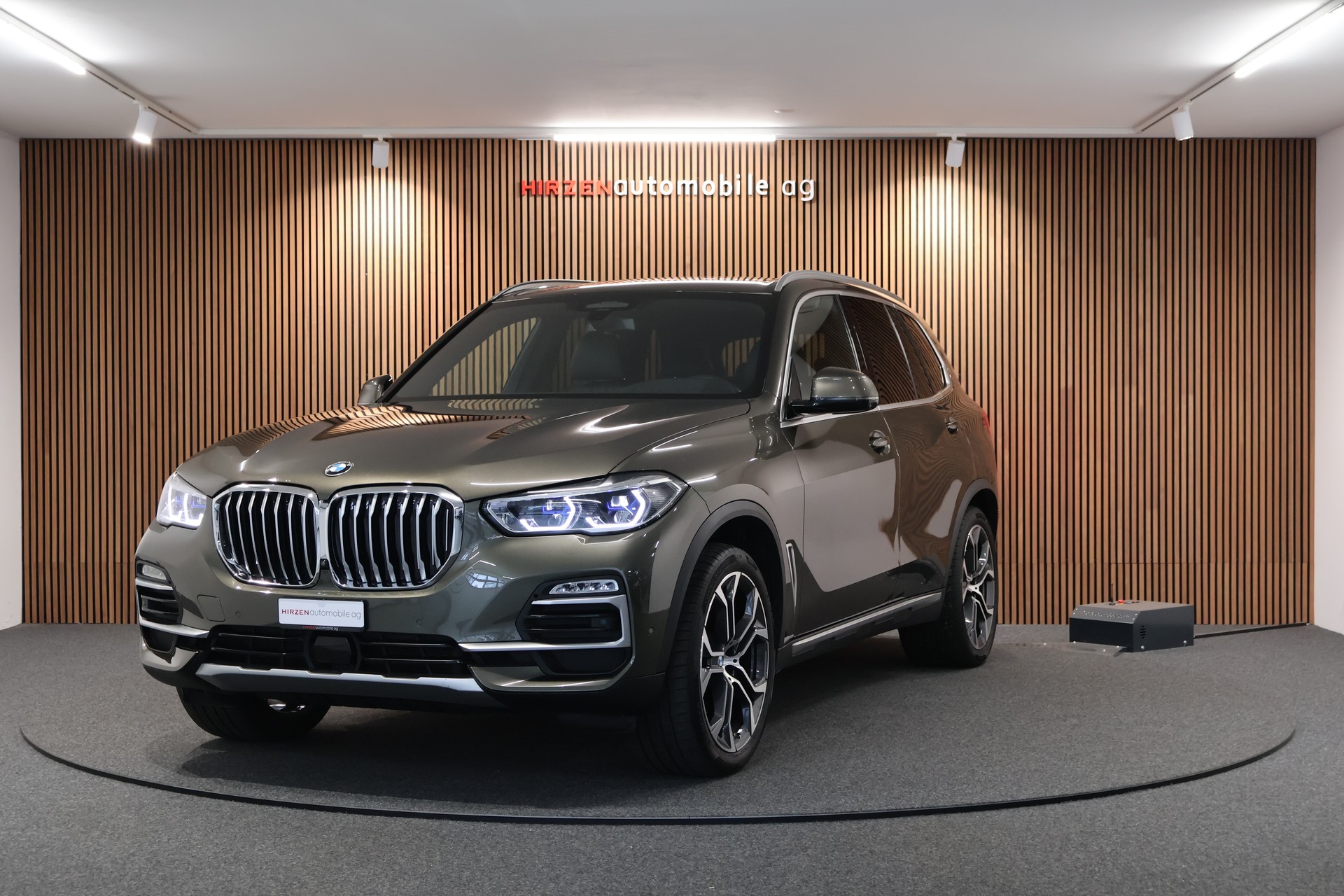 BMW X5 xDrive 48V 40d xLine Steptronic 7 Platz