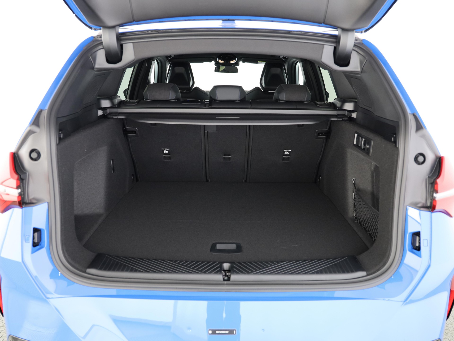 BMW X3 M50i-image-6