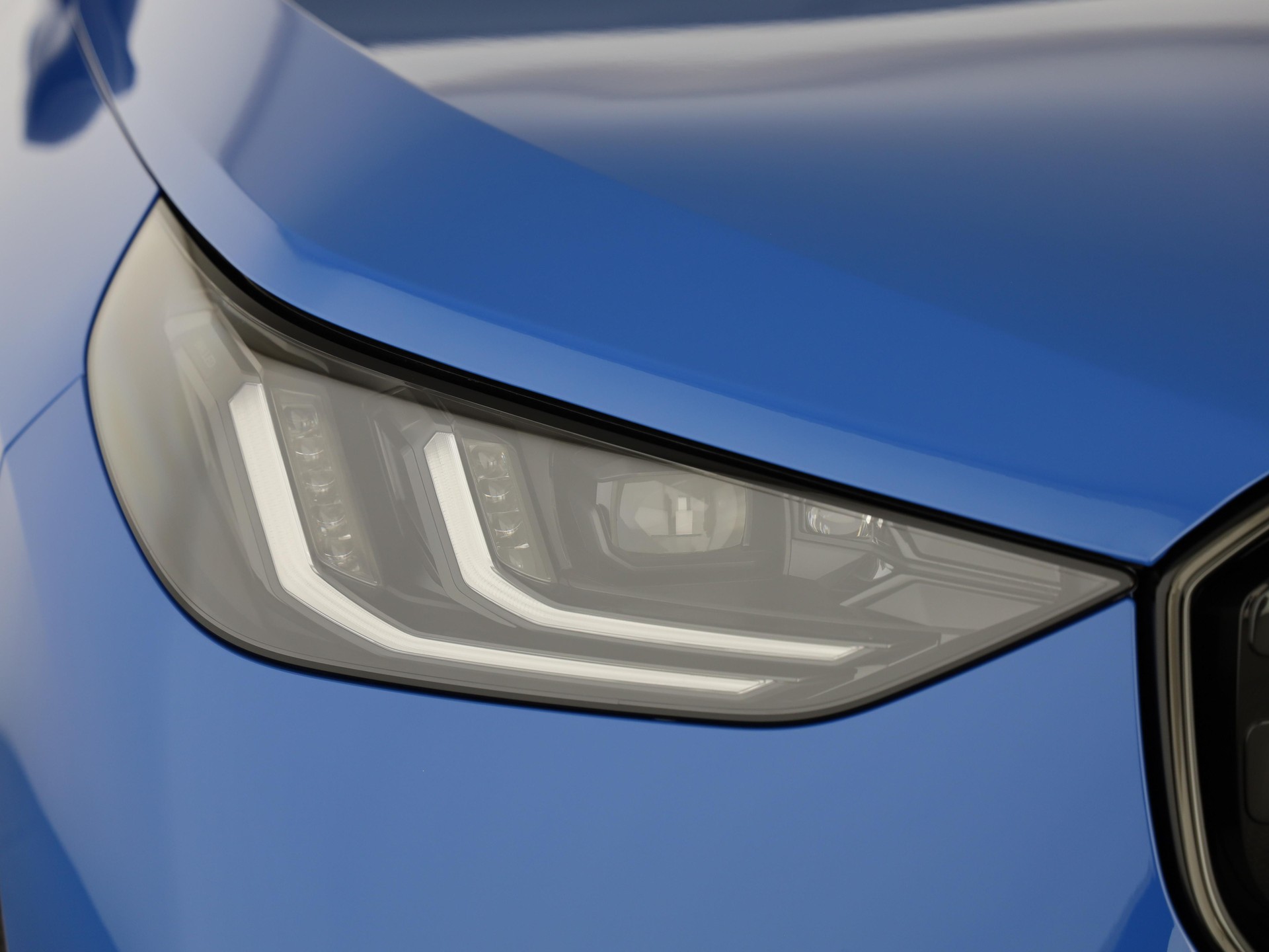 BMW X3 M50i-image-5