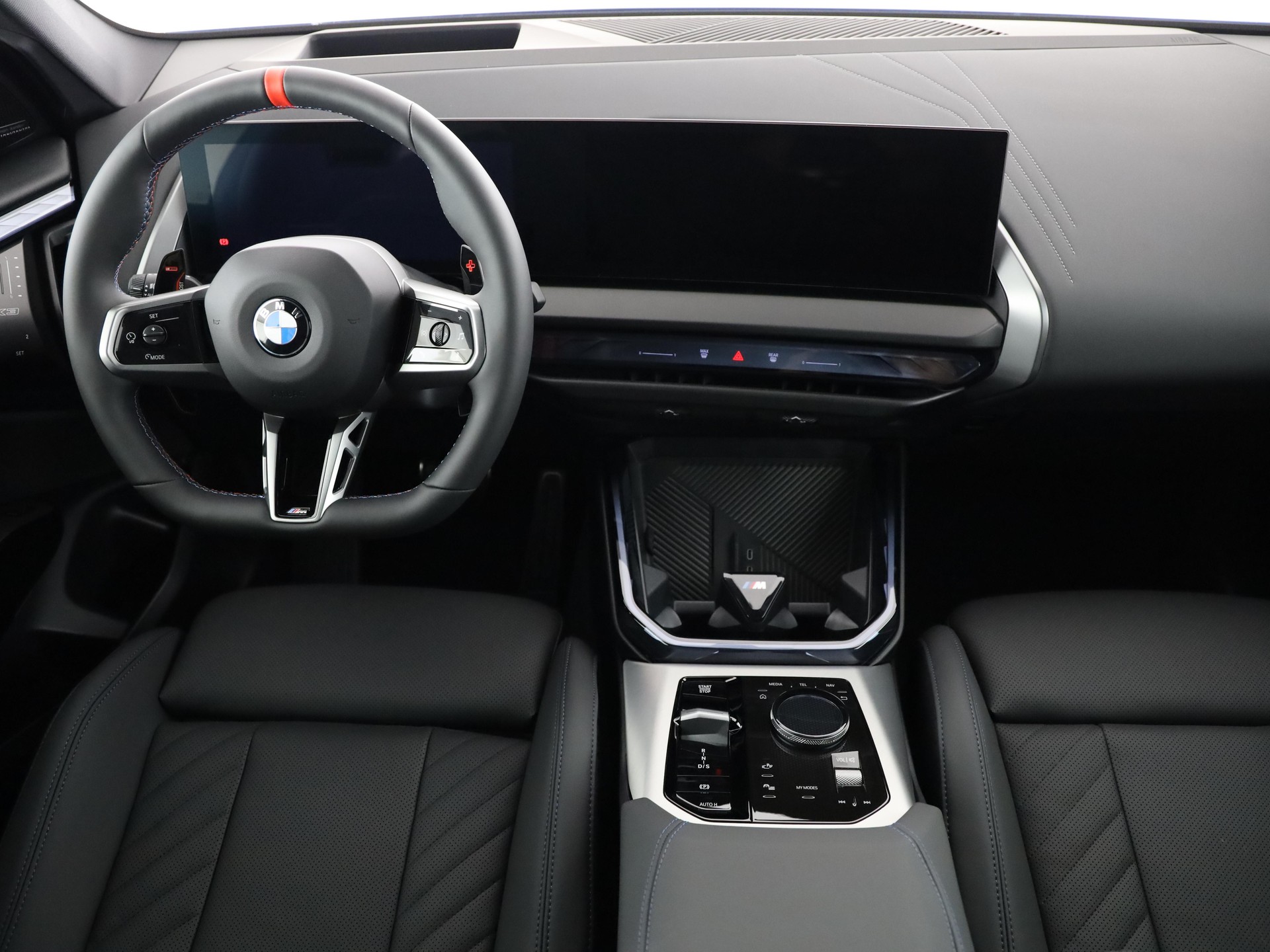 BMW X3 M50i-image-14