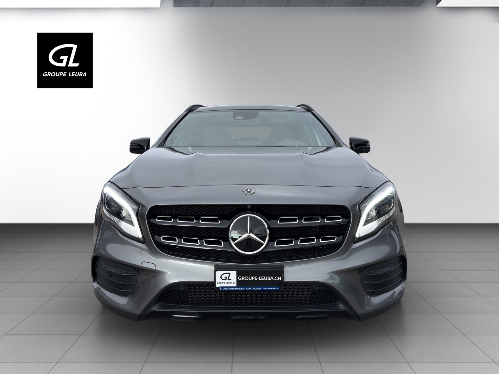 MERCEDES-BENZ GLA 250 AMG Line 4Matic-image-2