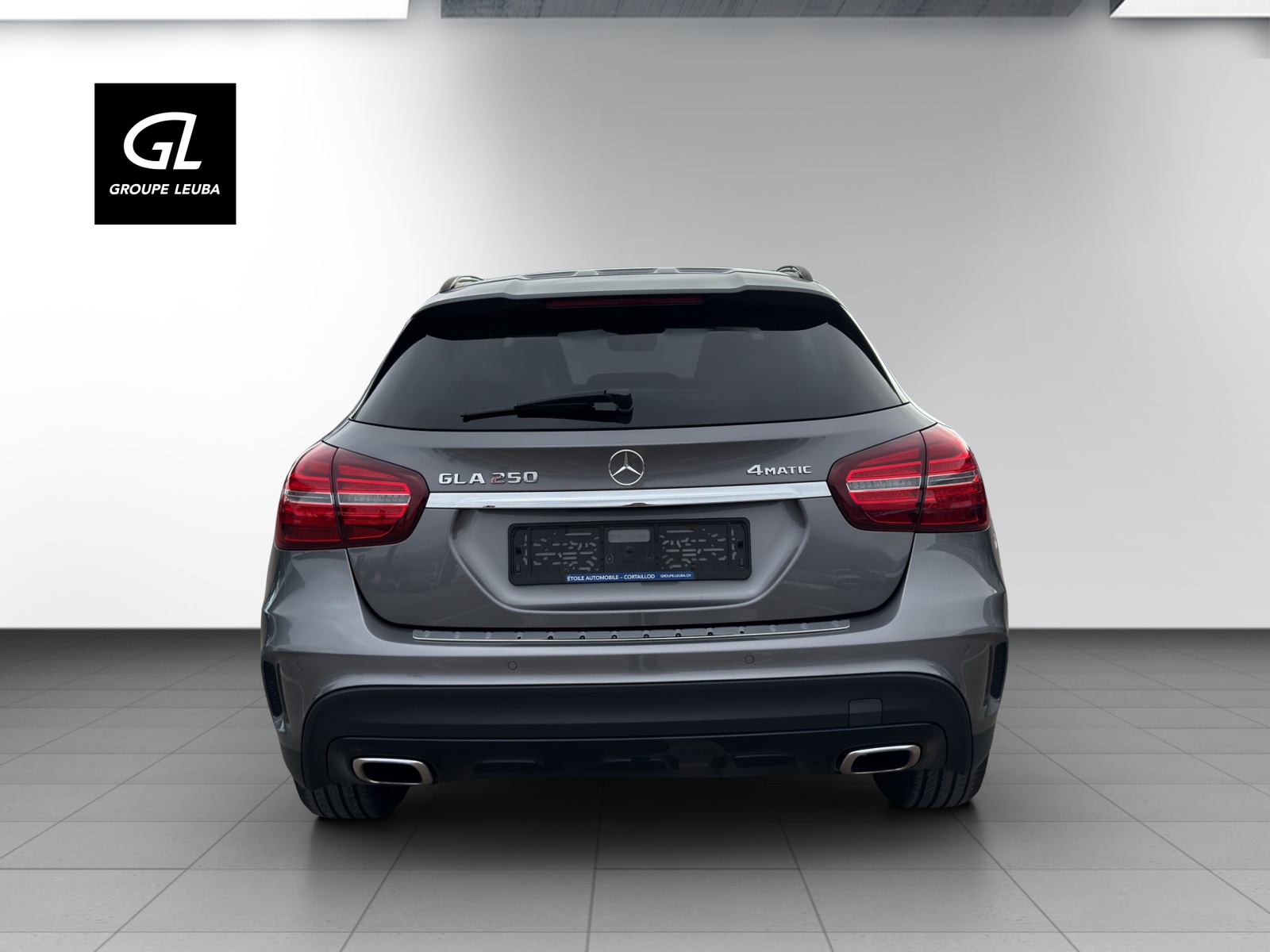 MERCEDES-BENZ GLA 250 AMG Line 4Matic-image-3