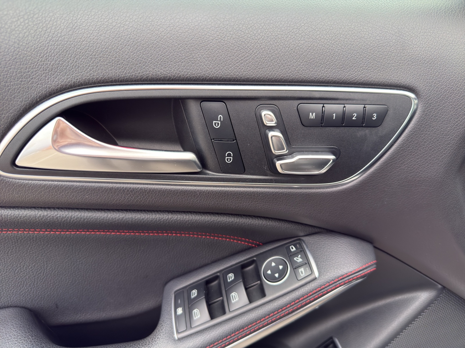 Image MERCEDES-BENZ GLA-250 GLA 250 AMG Line 4Matic