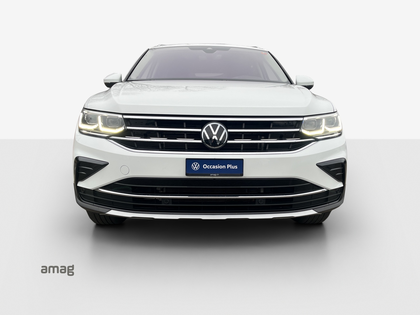 VW Tiguan 2.0 TDI SCR Elegance 4Motion DSG-image-6