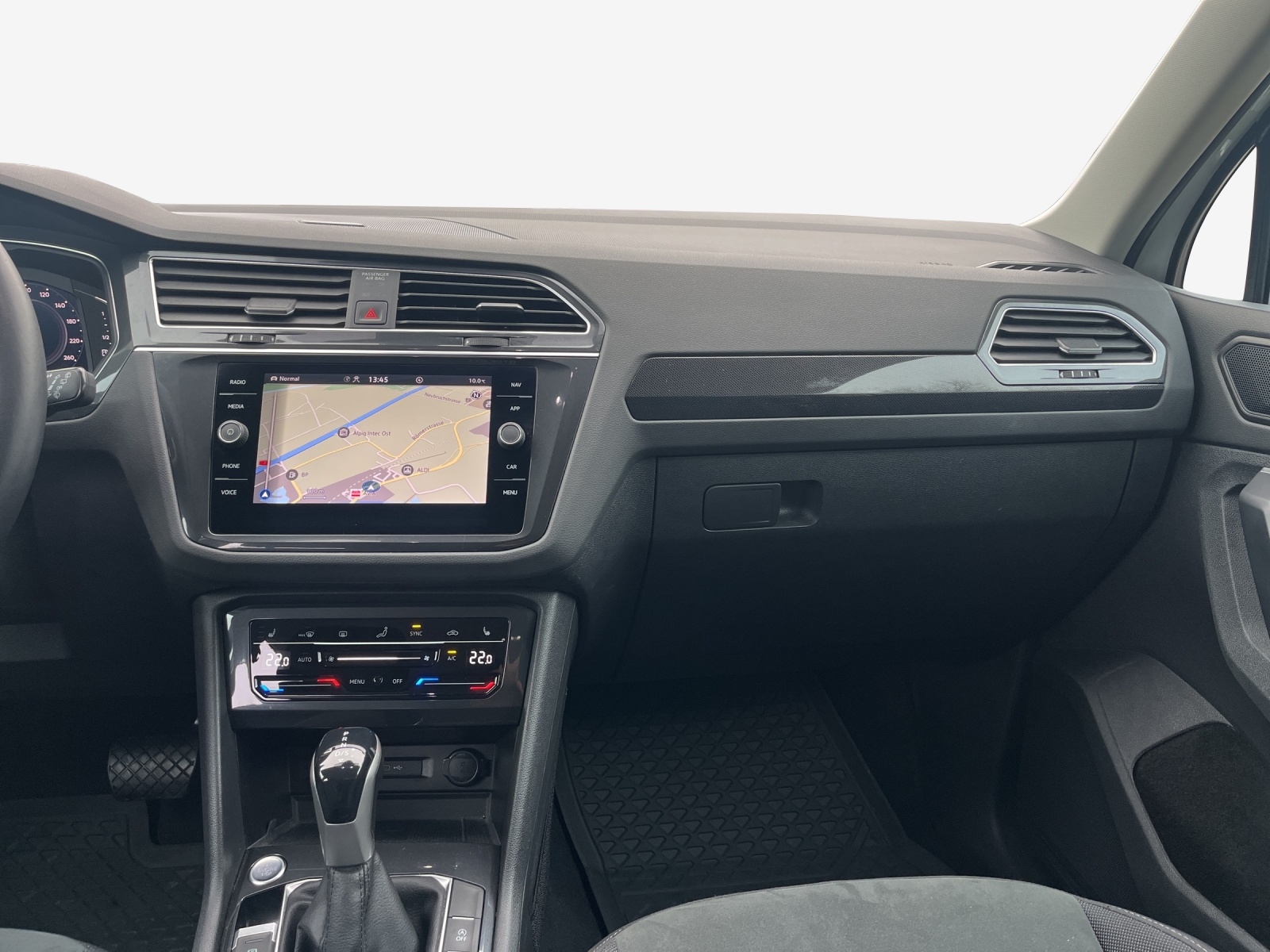 VW Tiguan 2.0 TDI SCR Elegance 4Motion DSG-image-10