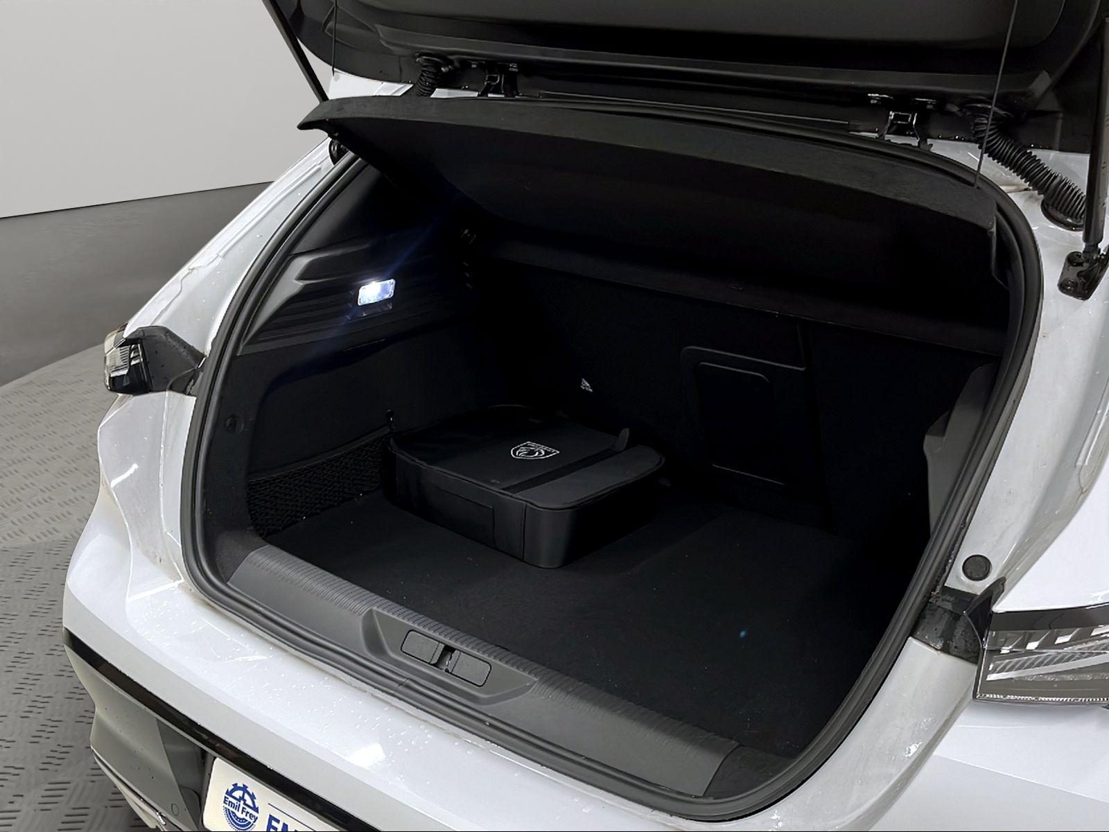 PEUGEOT 308 1.6 PHEV 225 GT-image-11