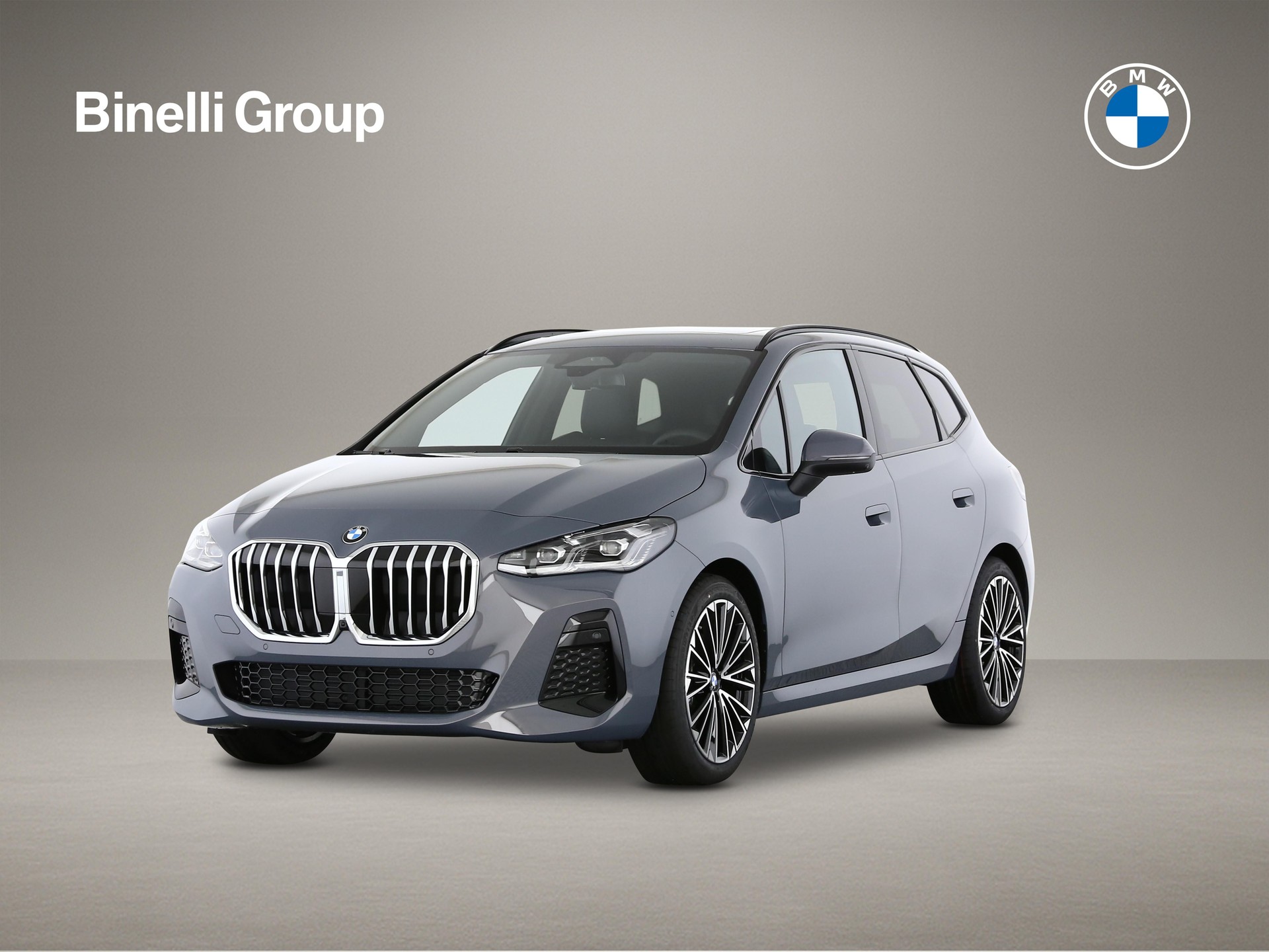 BMW 220i Active Tourer-image-0