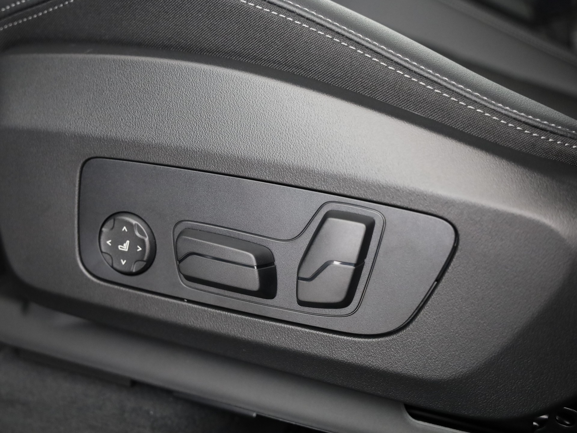 BMW 220i Active Tourer-image-20