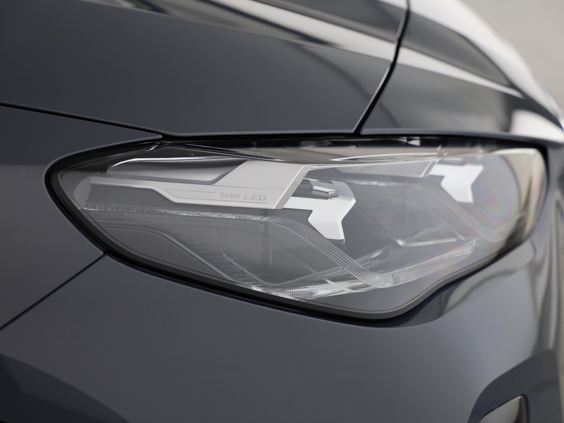 BMW 220i Active Tourer-image-5