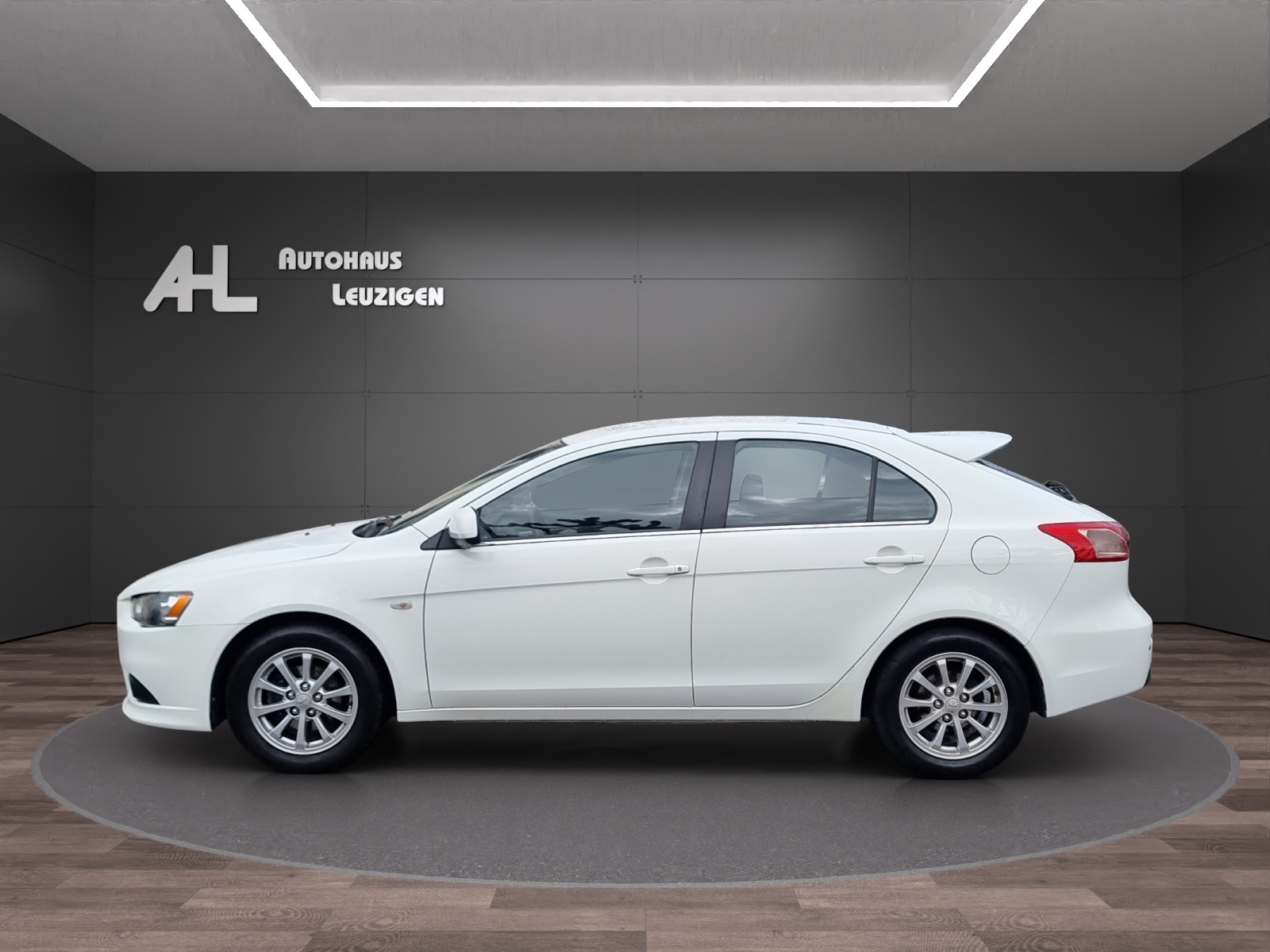 MITSUBISHI Lancer Sportback 1.6 Jubilé35-image-1