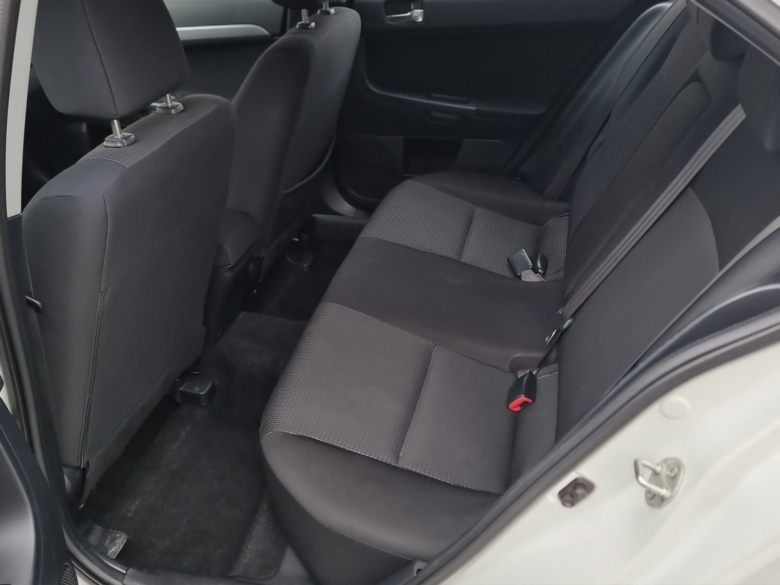 MITSUBISHI Lancer Sportback 1.6 Jubilé35-image-9
