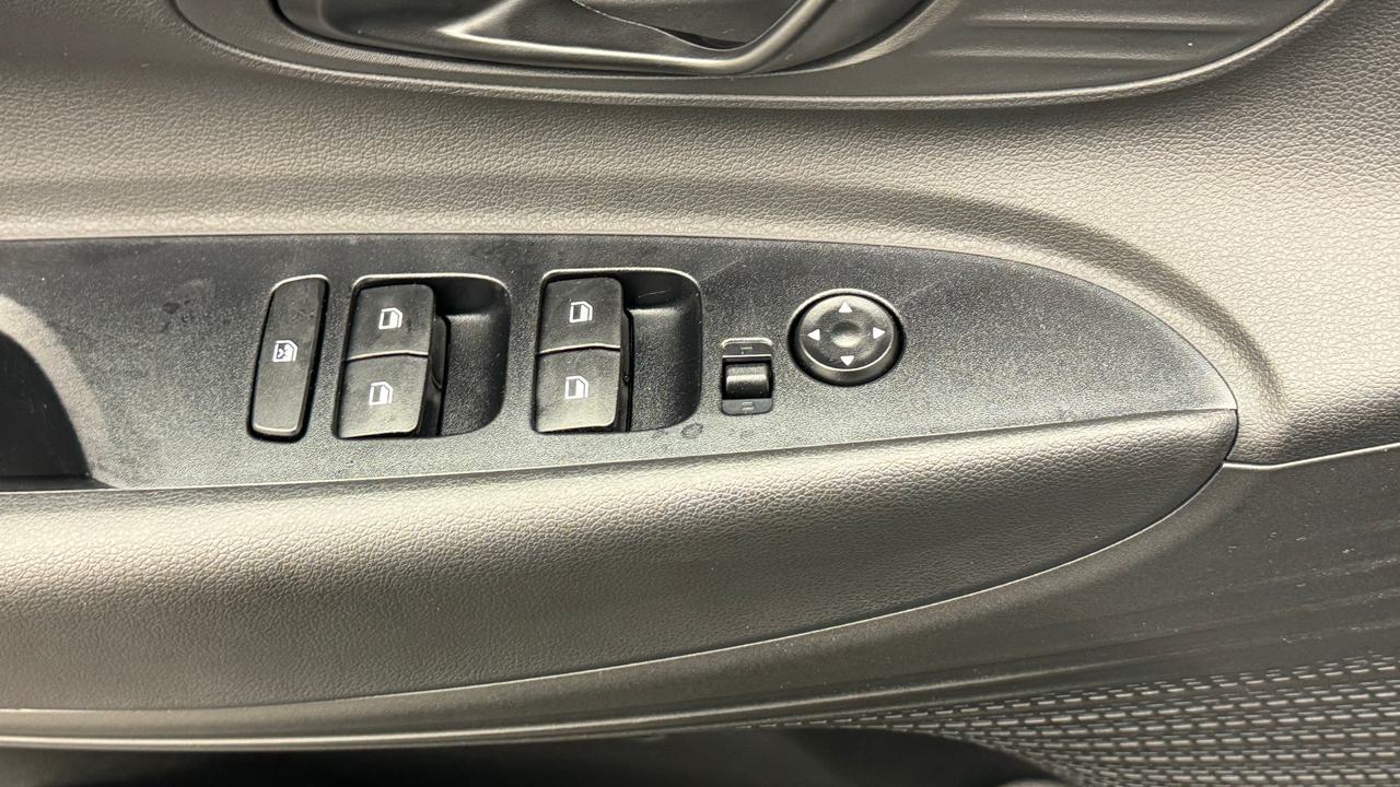 HYUNDAI i20 1.0 T-GDi Comfort DCT-image-8