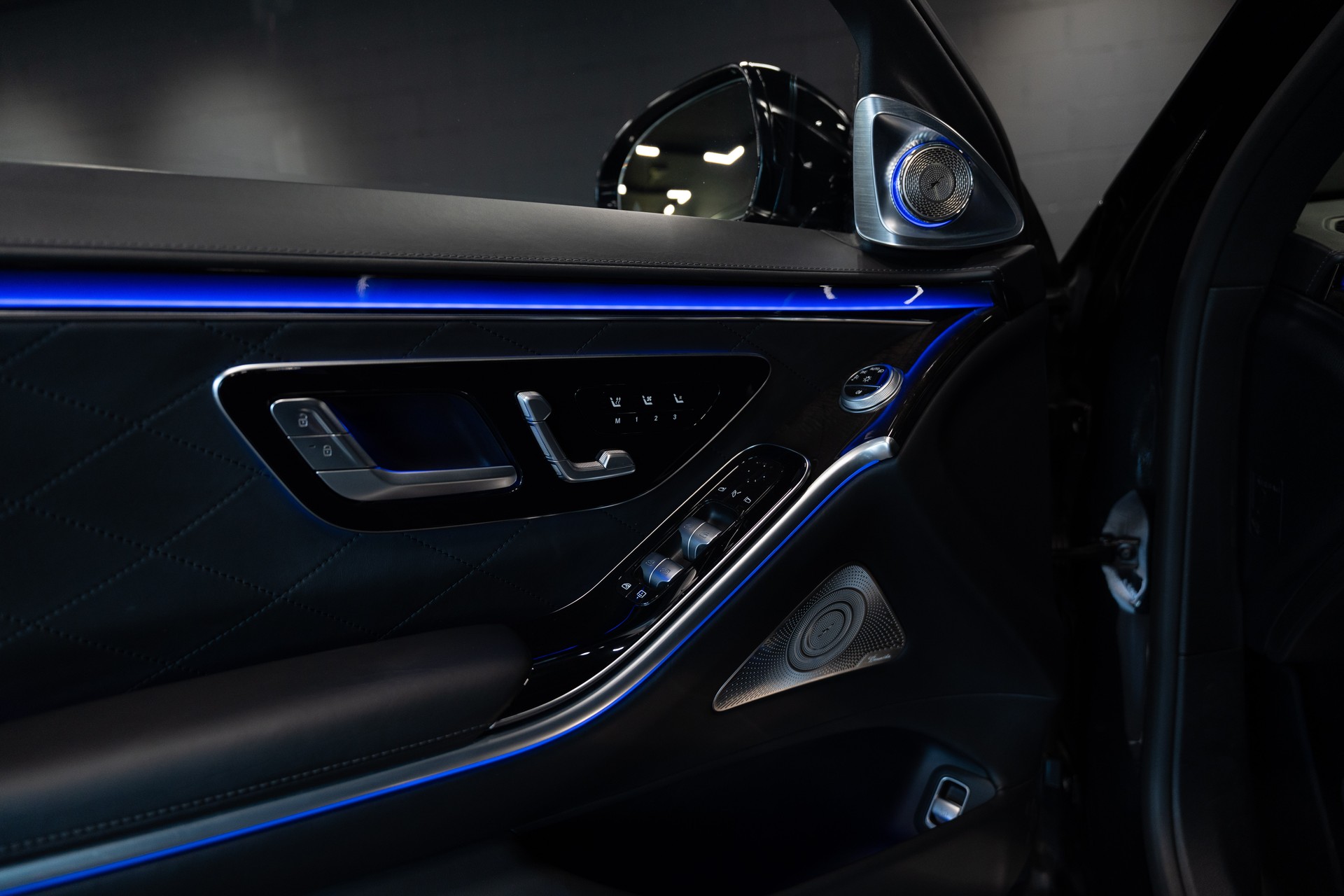 MERCEDES-BENZ S 500 L 4Matic AMG Line 9G-Tronic / 5 Plätzer / Vollausstattung / Rear View Entertainment / Burmester /-image-11