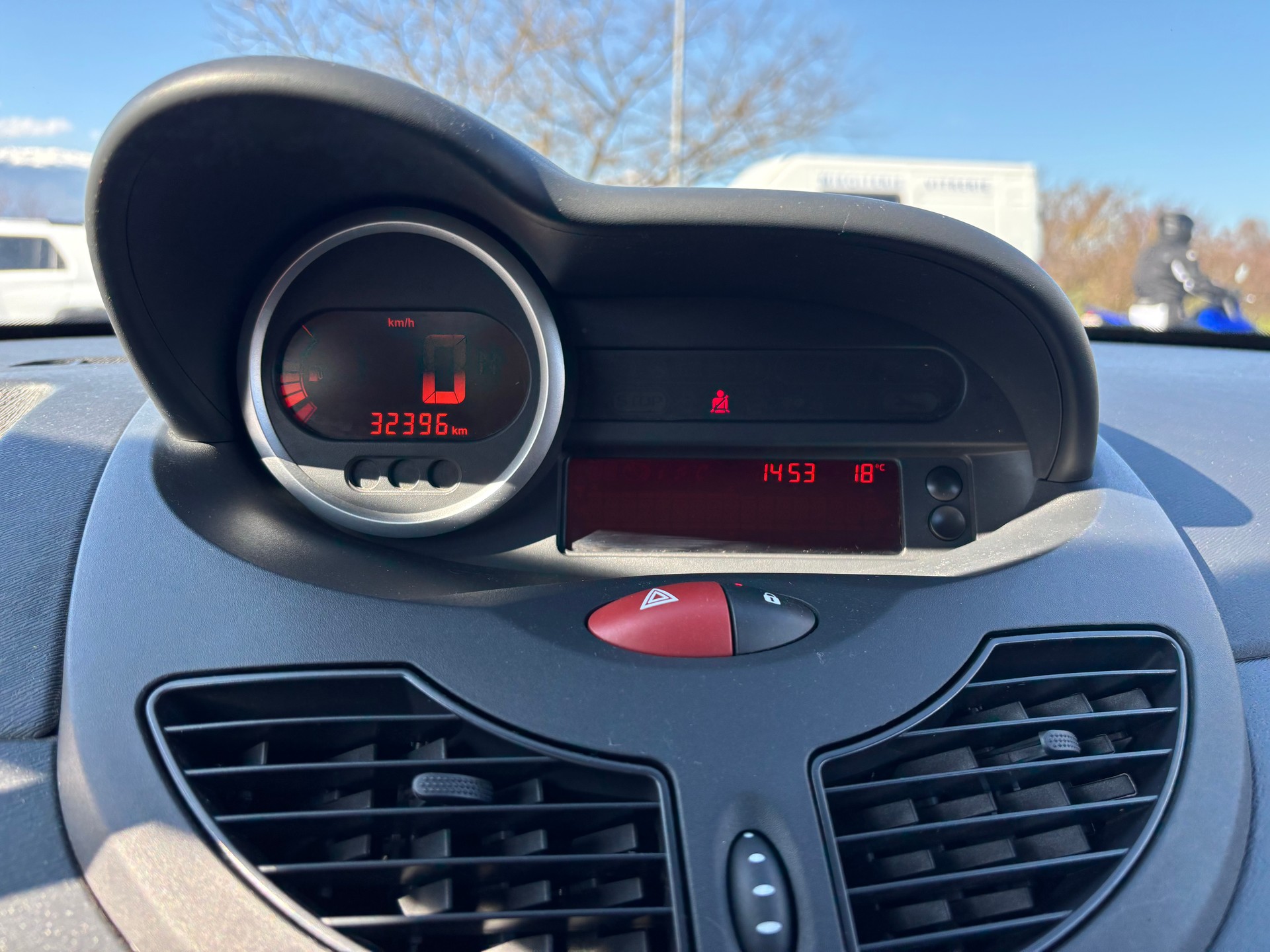 RENAULT Twingo 1.2 16V Expression Quickshift-image-7