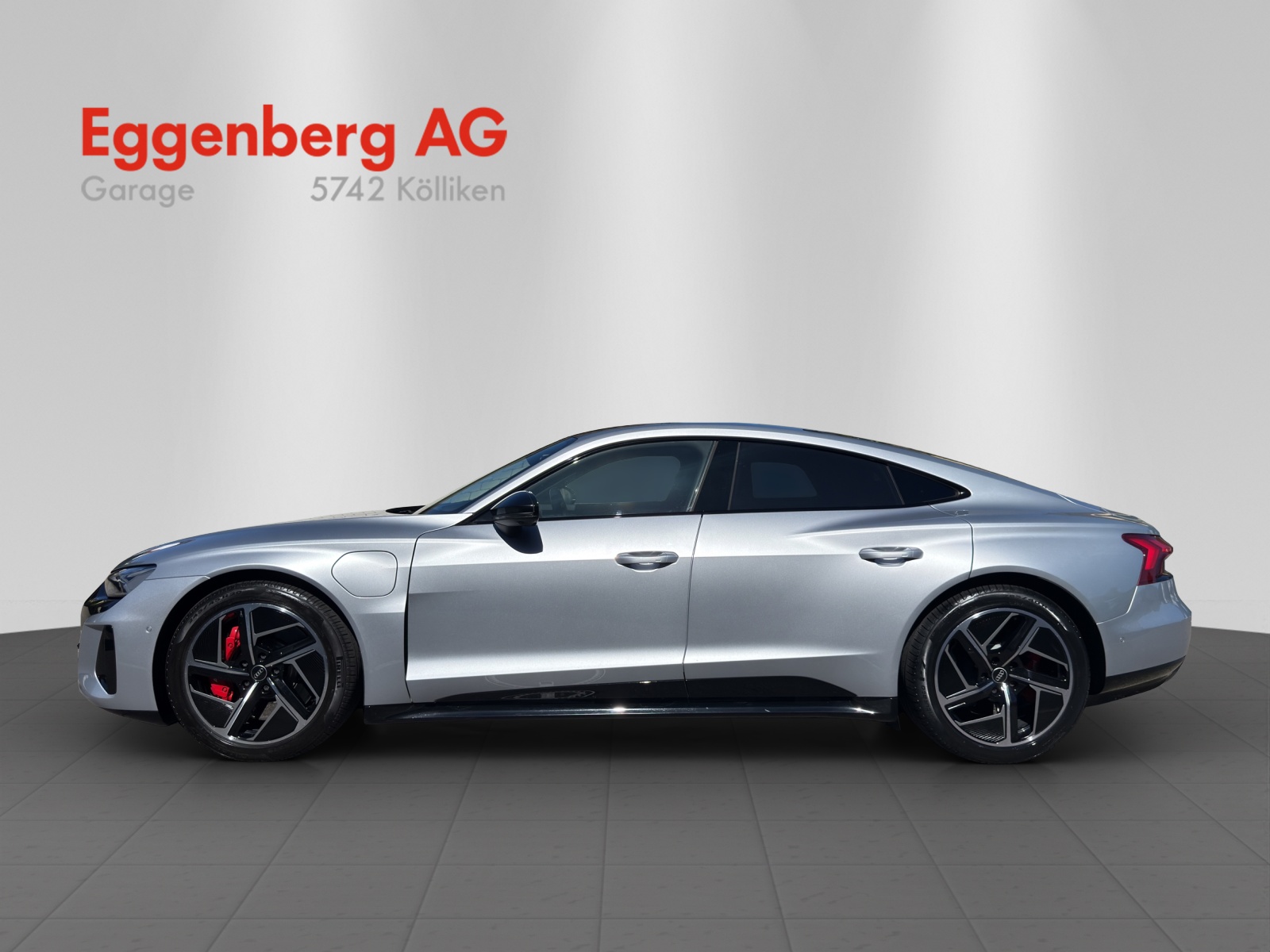 AUDI e-tron GT quattro, 8-fach bereift-image-1