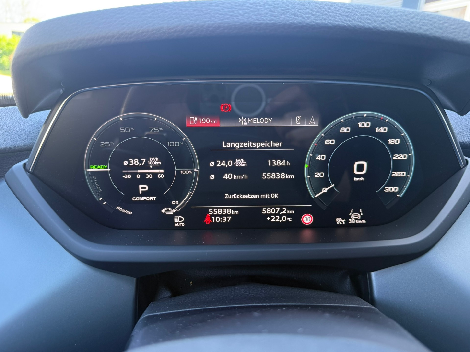 AUDI e-tron GT quattro, 8-fach bereift-image-14