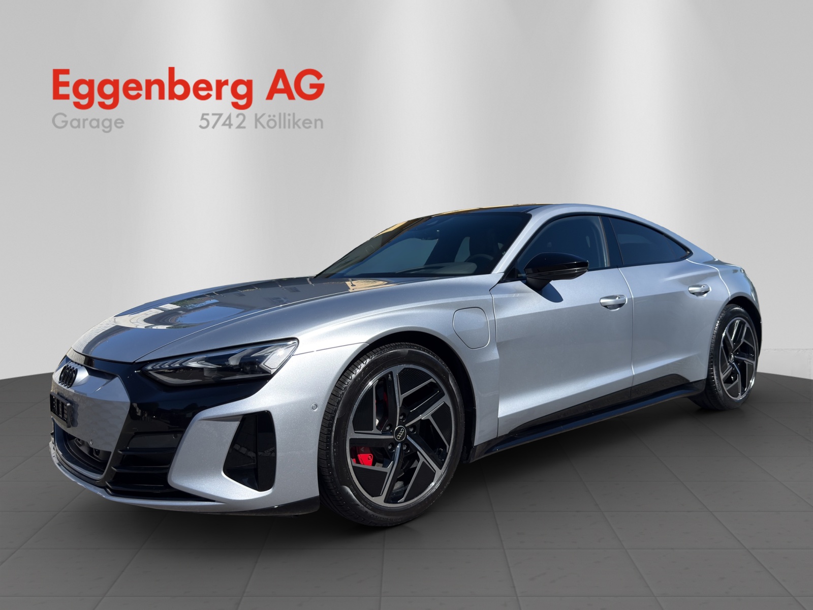 AUDI e-tron GT quattro, 8-fach bereift-image-0