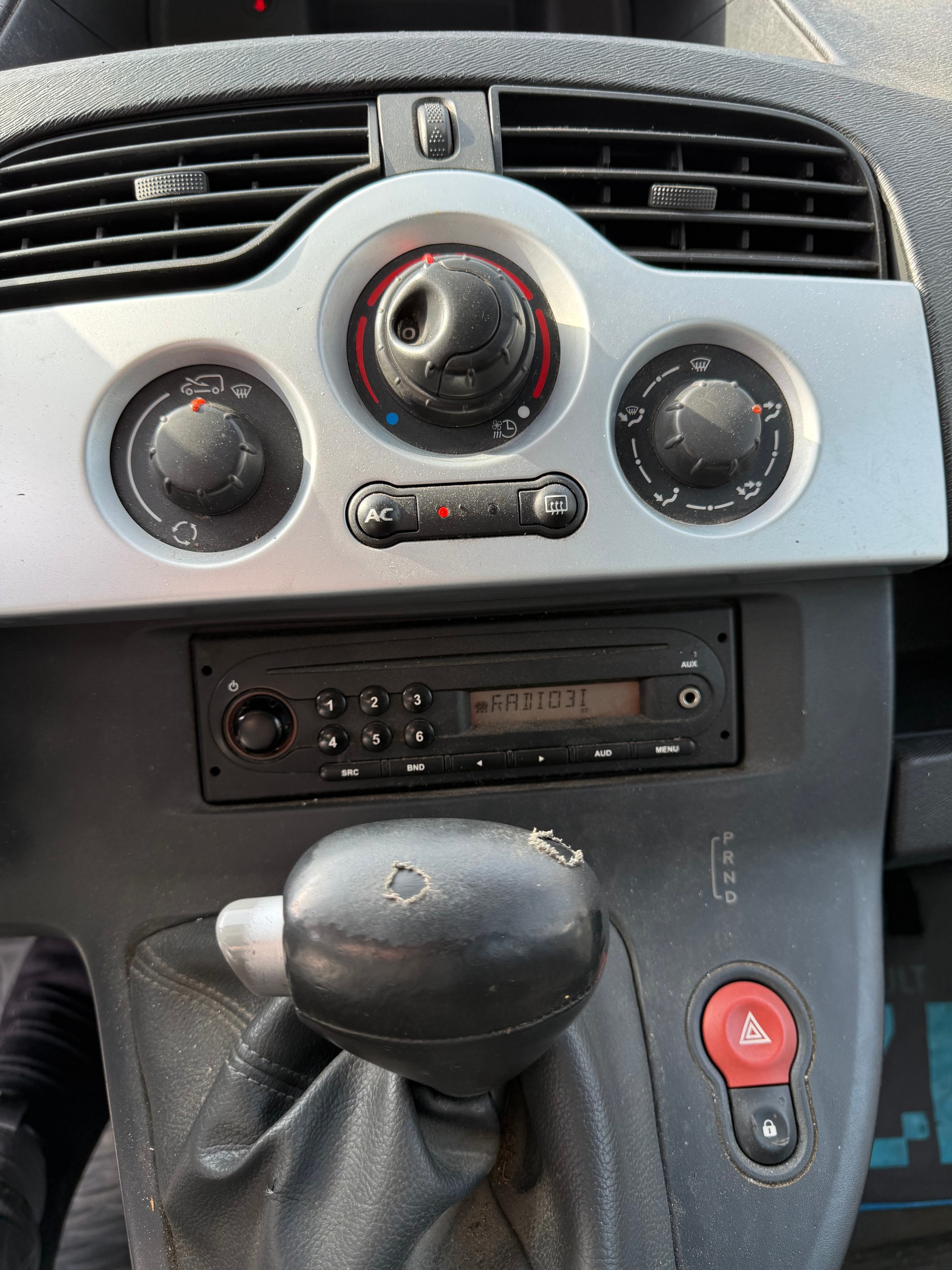 RENAULT Kangoo Z.E.-image-7
