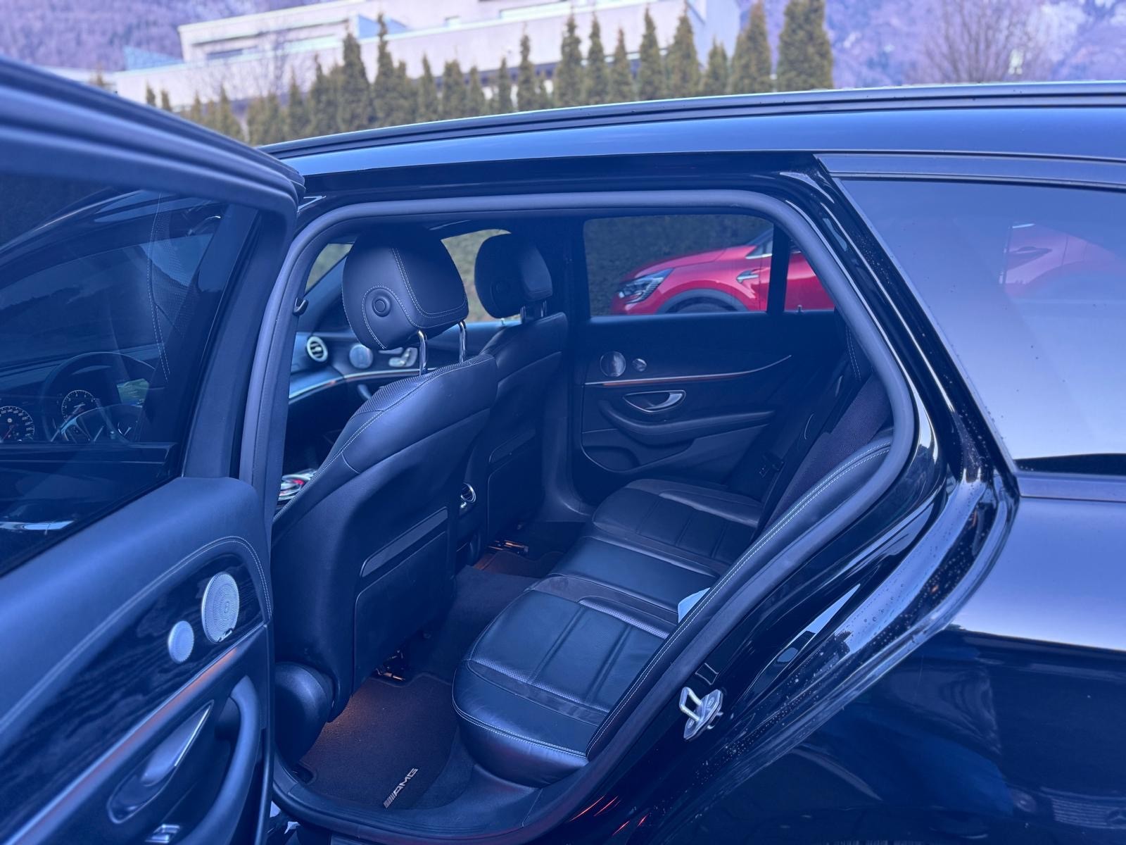 MERCEDES-BENZ E 43 AMG 4 Matic 9G-Tronic-image-7