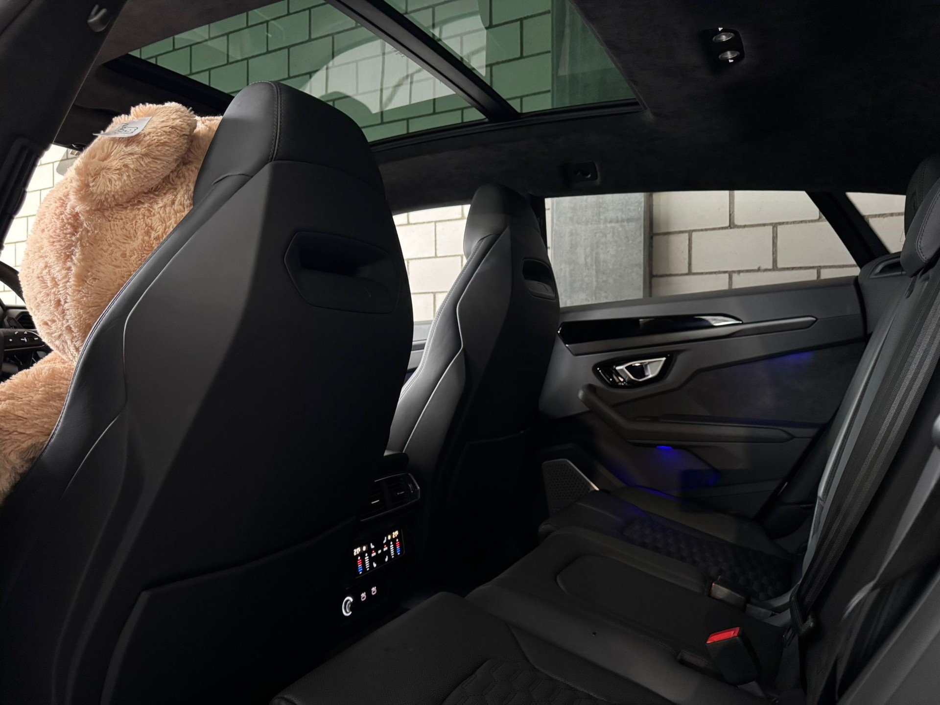 LAMBORGHINI Urus E-Gear Vollausstattung-image-7