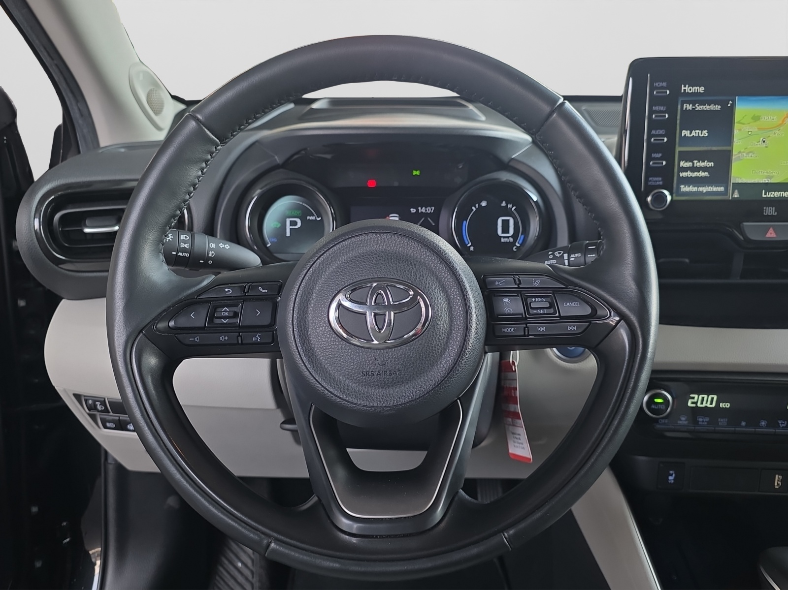 TOYOTA Yaris 1.5 VVT-i HSD Premium-image-9