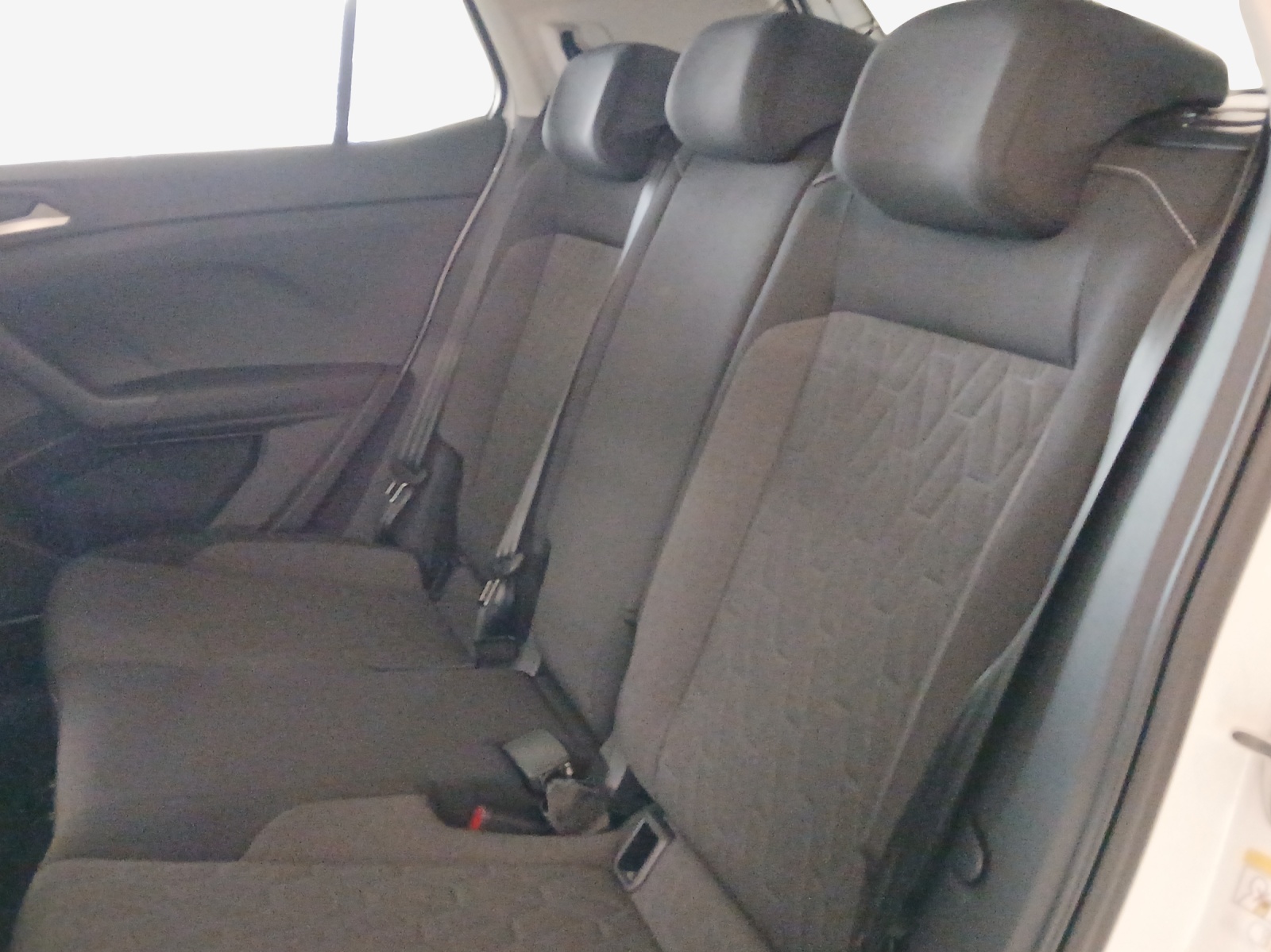 VW T-Cross 1.0 TSI EVO Life DSG-image-11