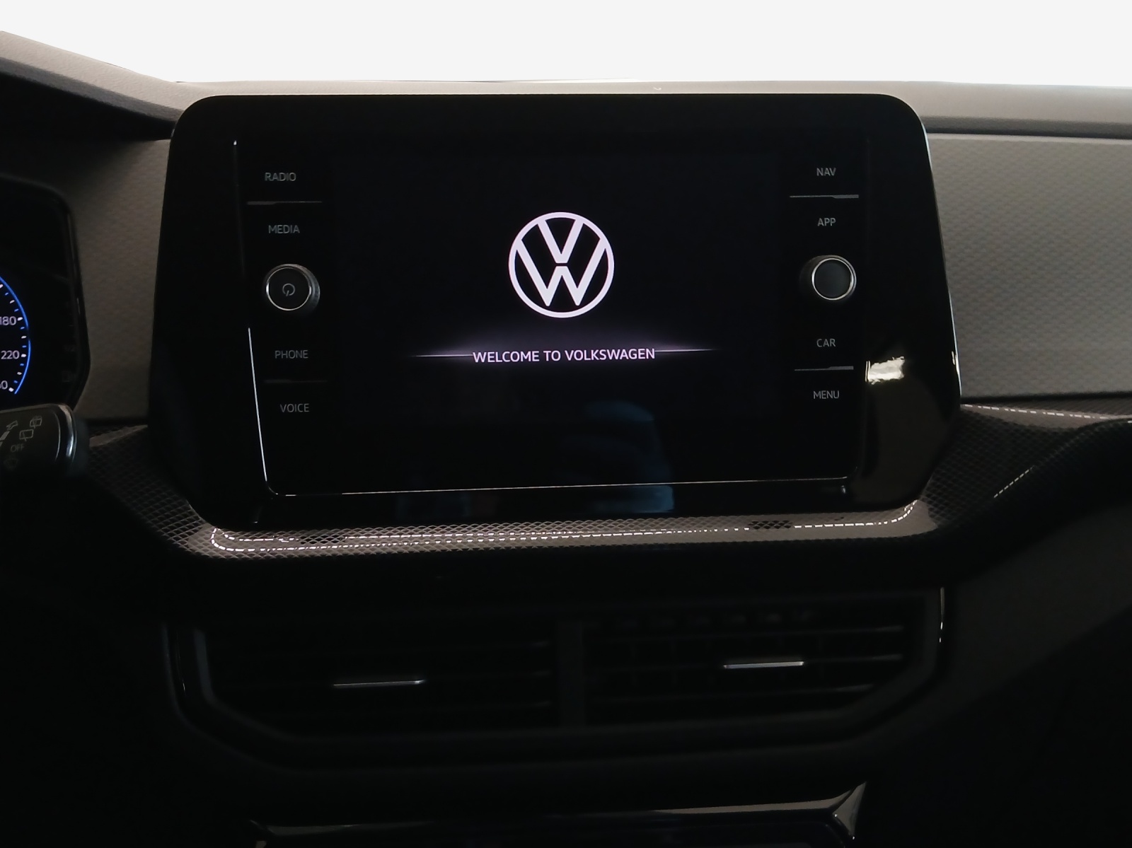 VW T-Cross 1.0 TSI EVO Life DSG-image-10