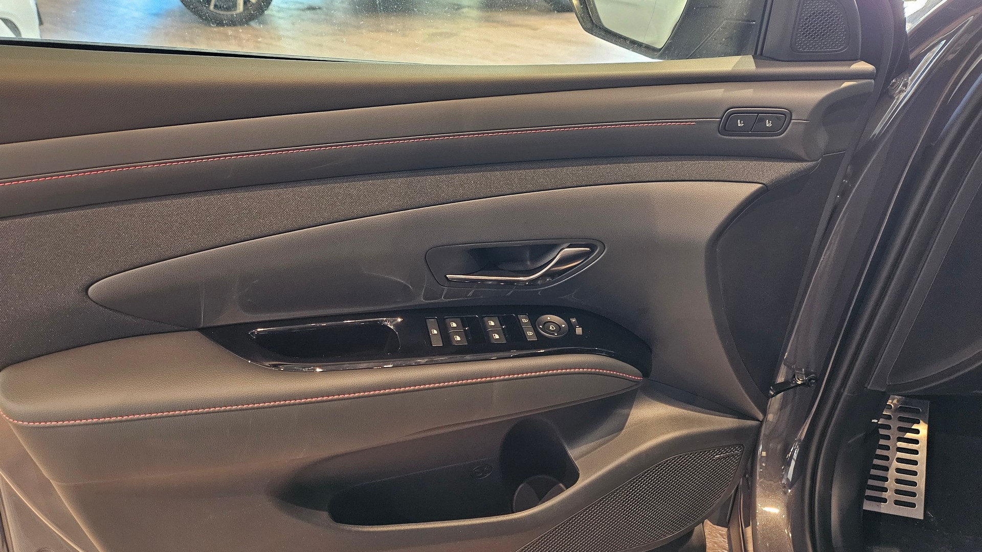 HYUNDAI Tucson 1.6 TGDI PHEV N-Line 4WD Vollausstattung-image-25