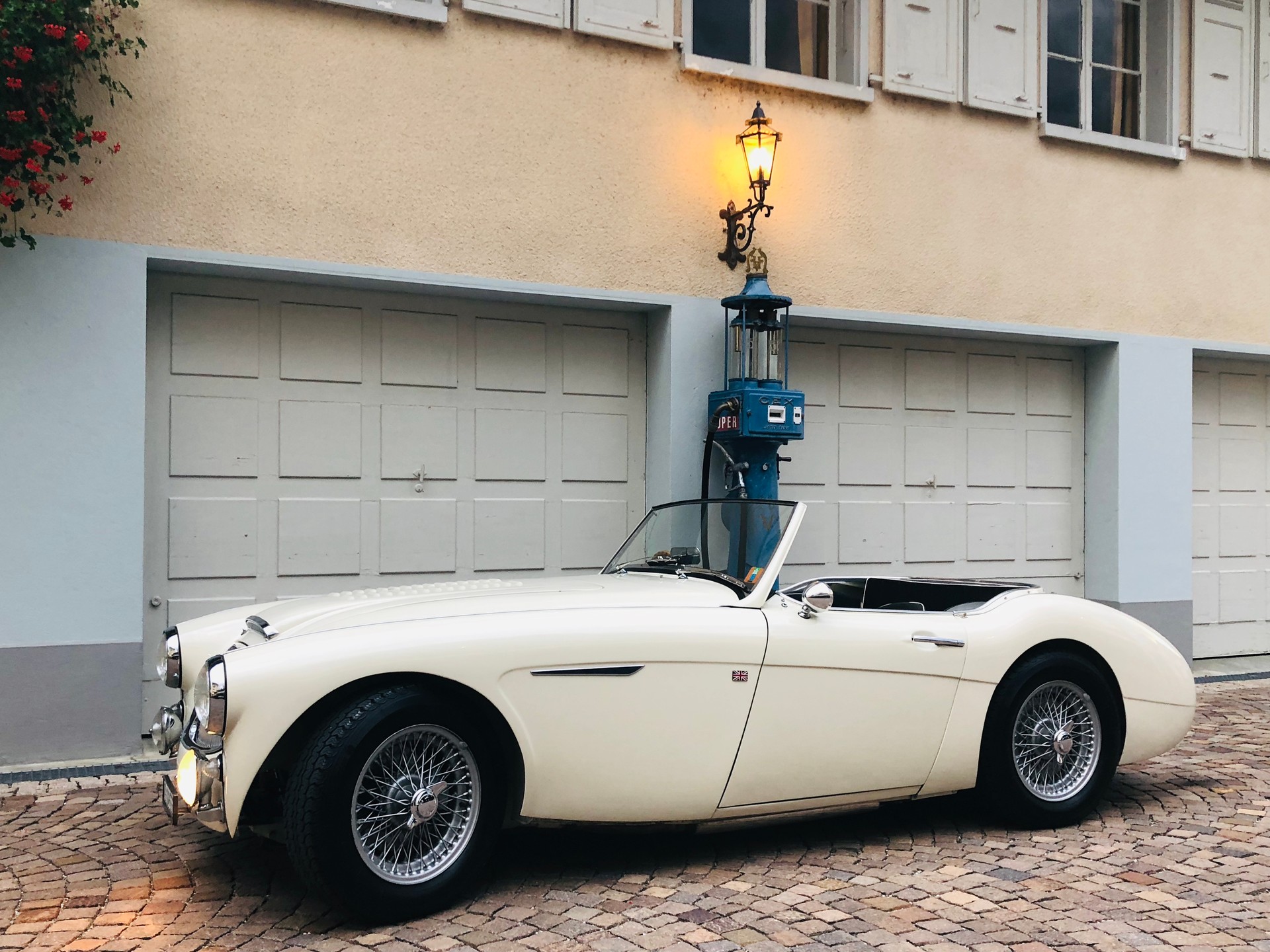 AUSTIN-HEALEY MK II 3000-image-1